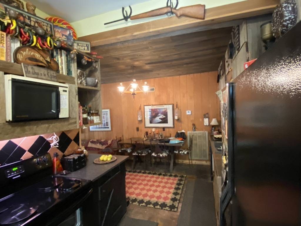 5245 Little Marrowbone Rd Property Photo 11