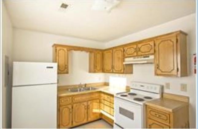 1375 Thompsonville Lane Property Photo 3
