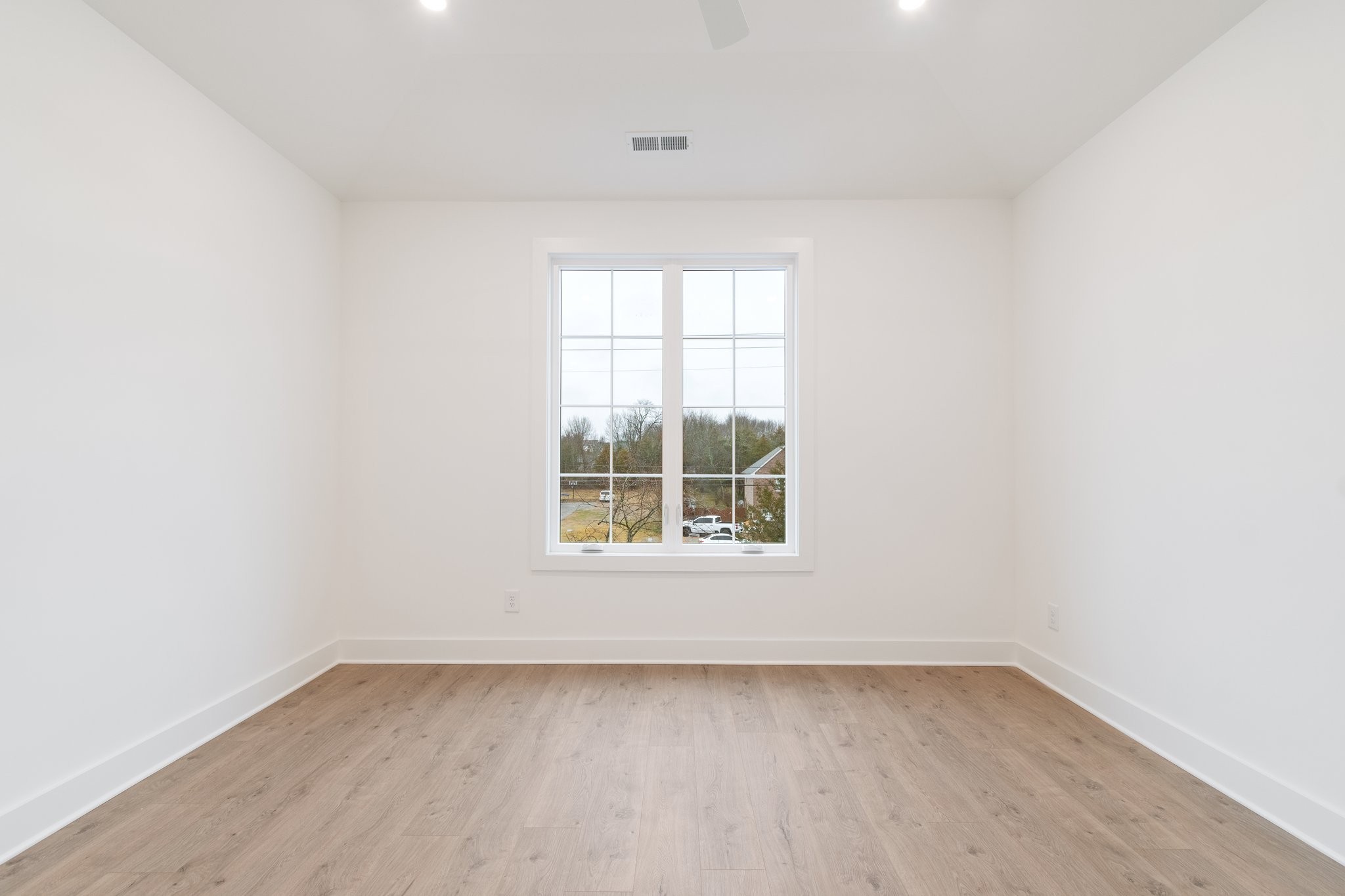 102 Leggo Ave Property Photo 25