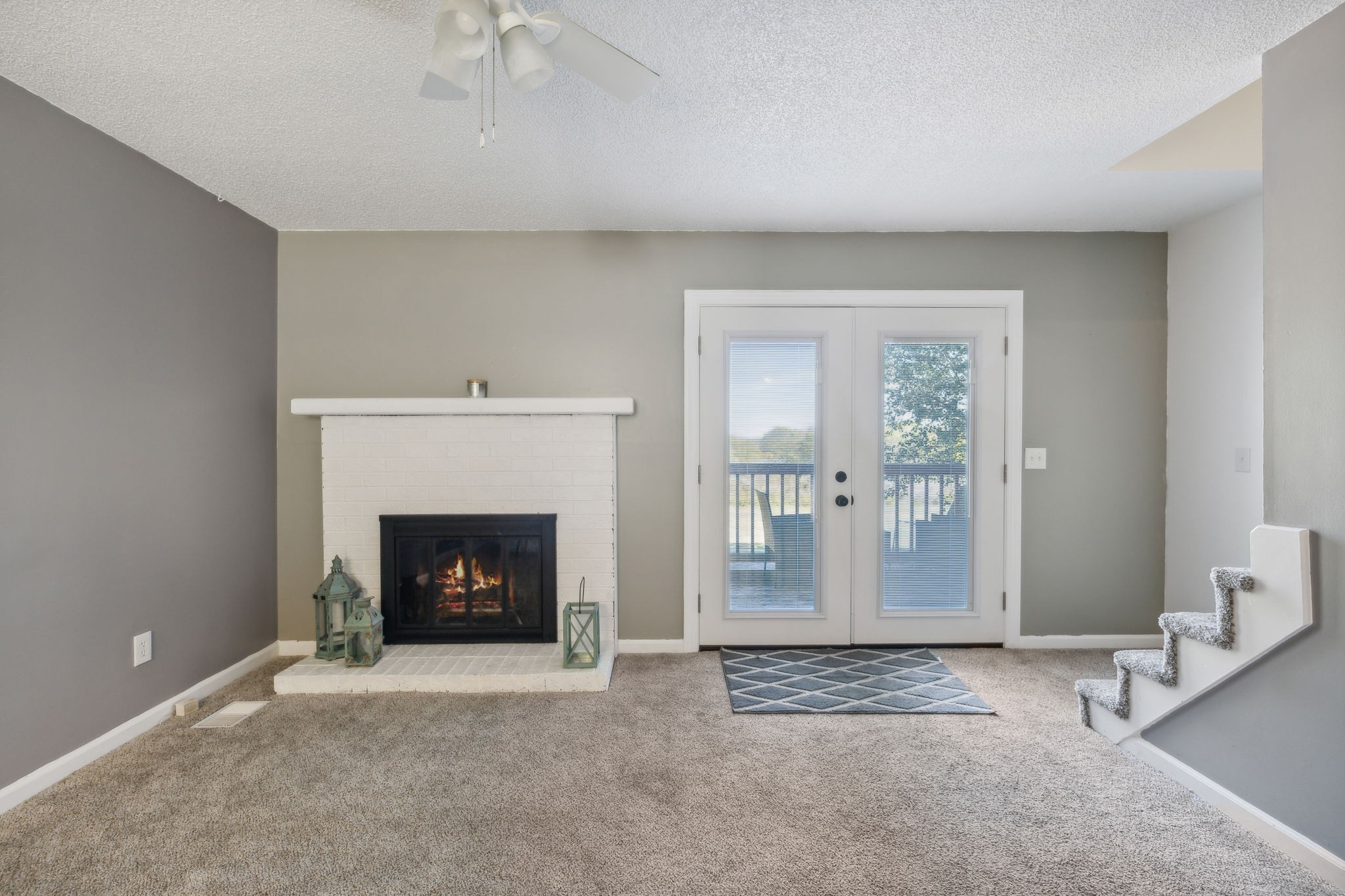 200 Slayton Dr Property Photo 3
