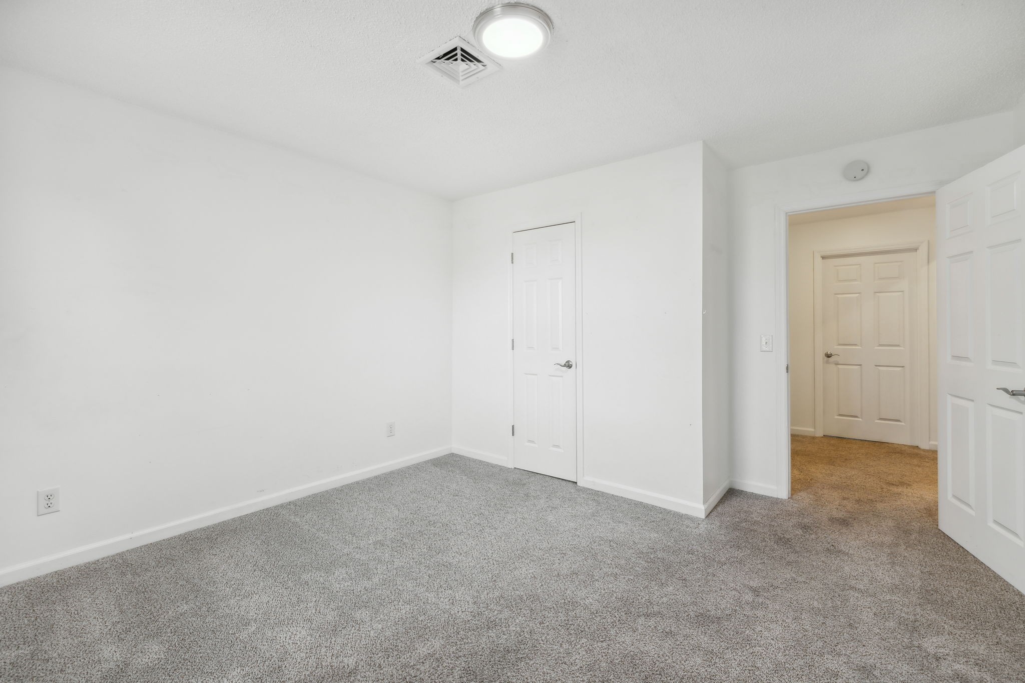200 Slayton Dr Property Photo 16