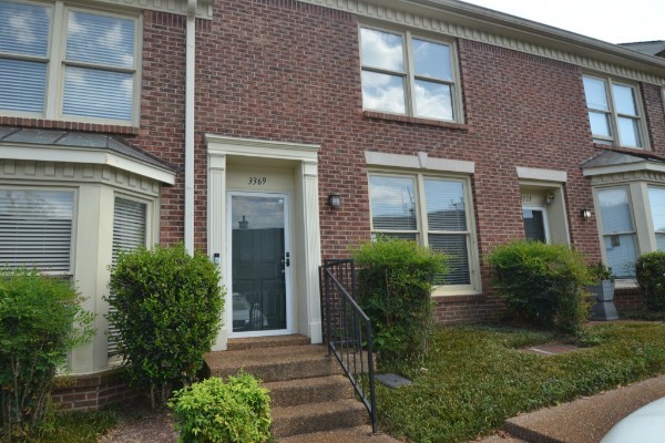 3369 Golf Club Ln Property Photo 1