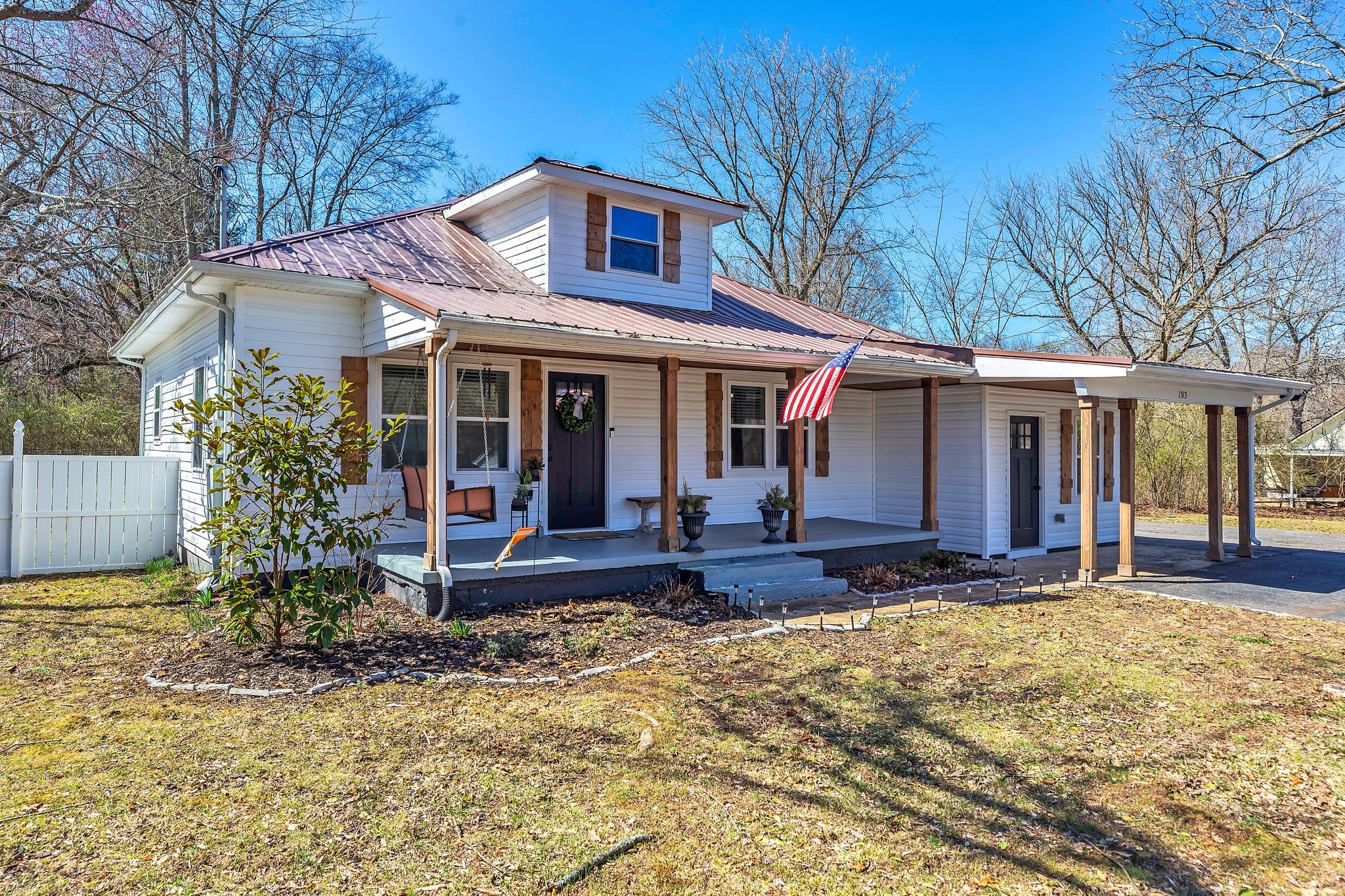 1313 Ovoca Rd Property Photo 1