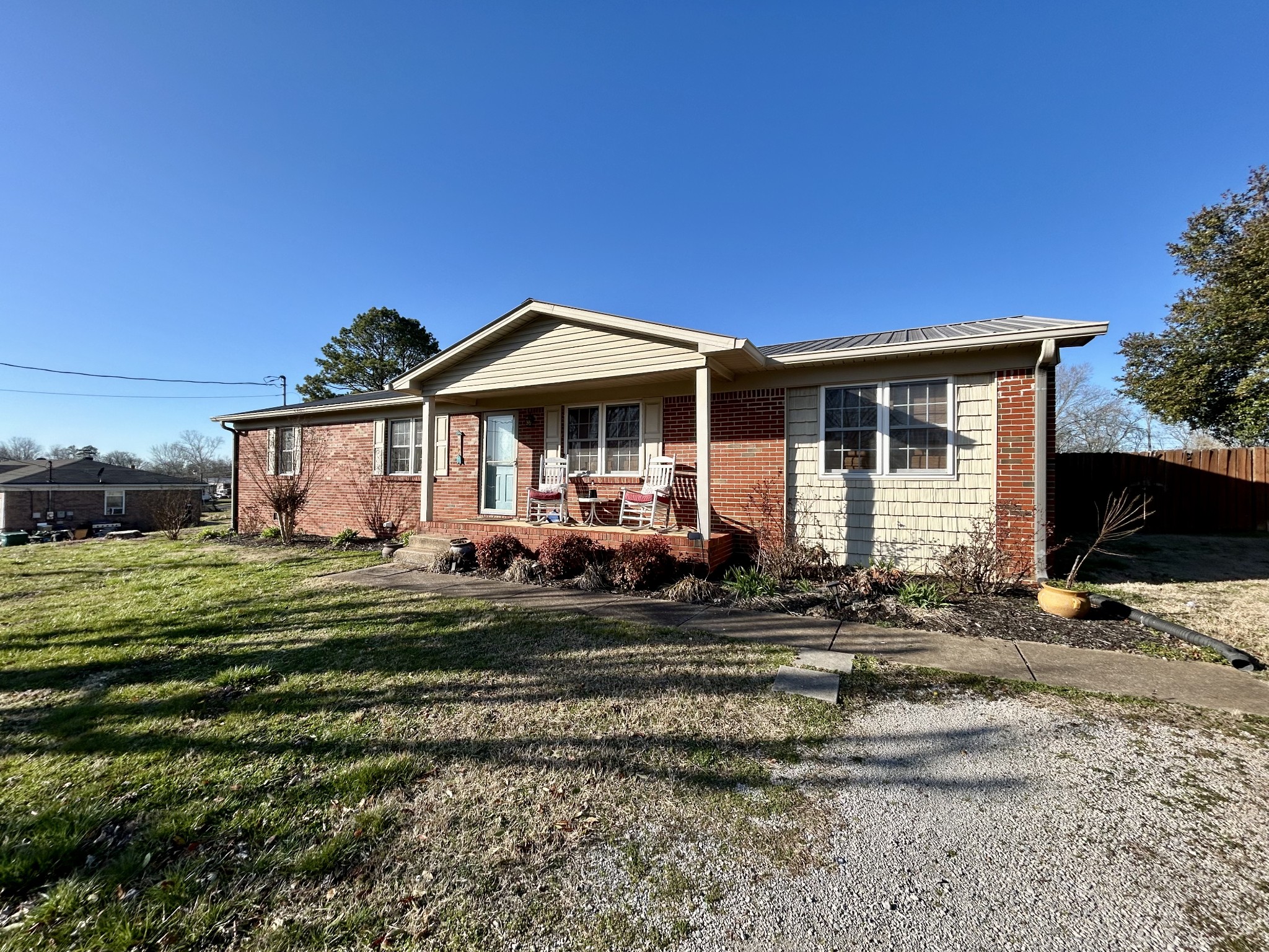 1114 Freda St Property Photo