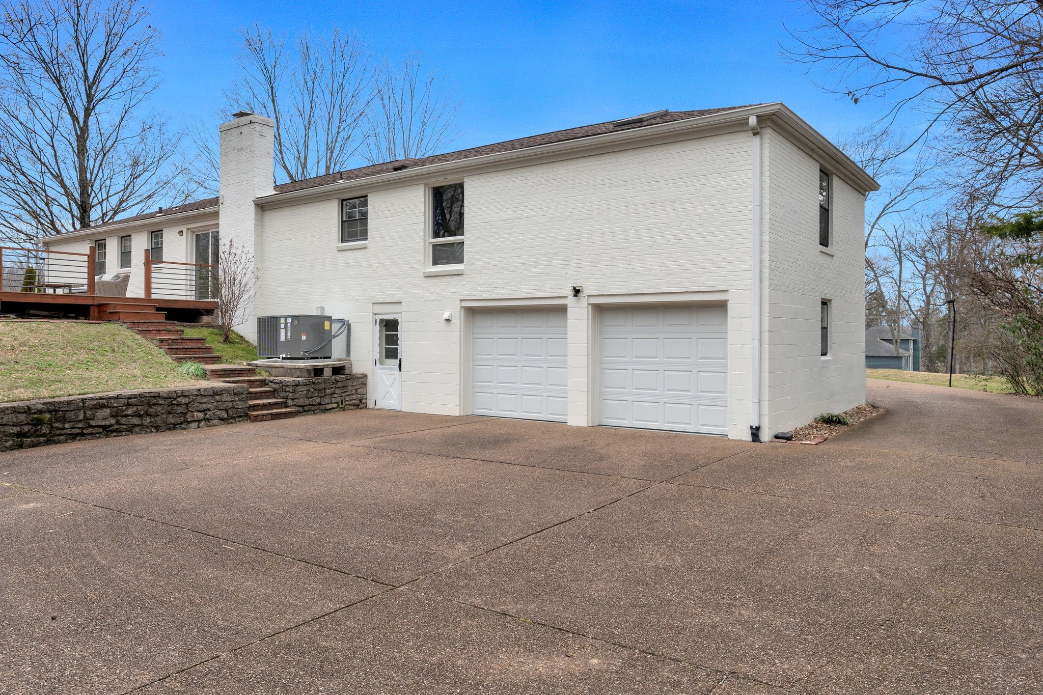 711 Davidson Rd Property Photo 6
