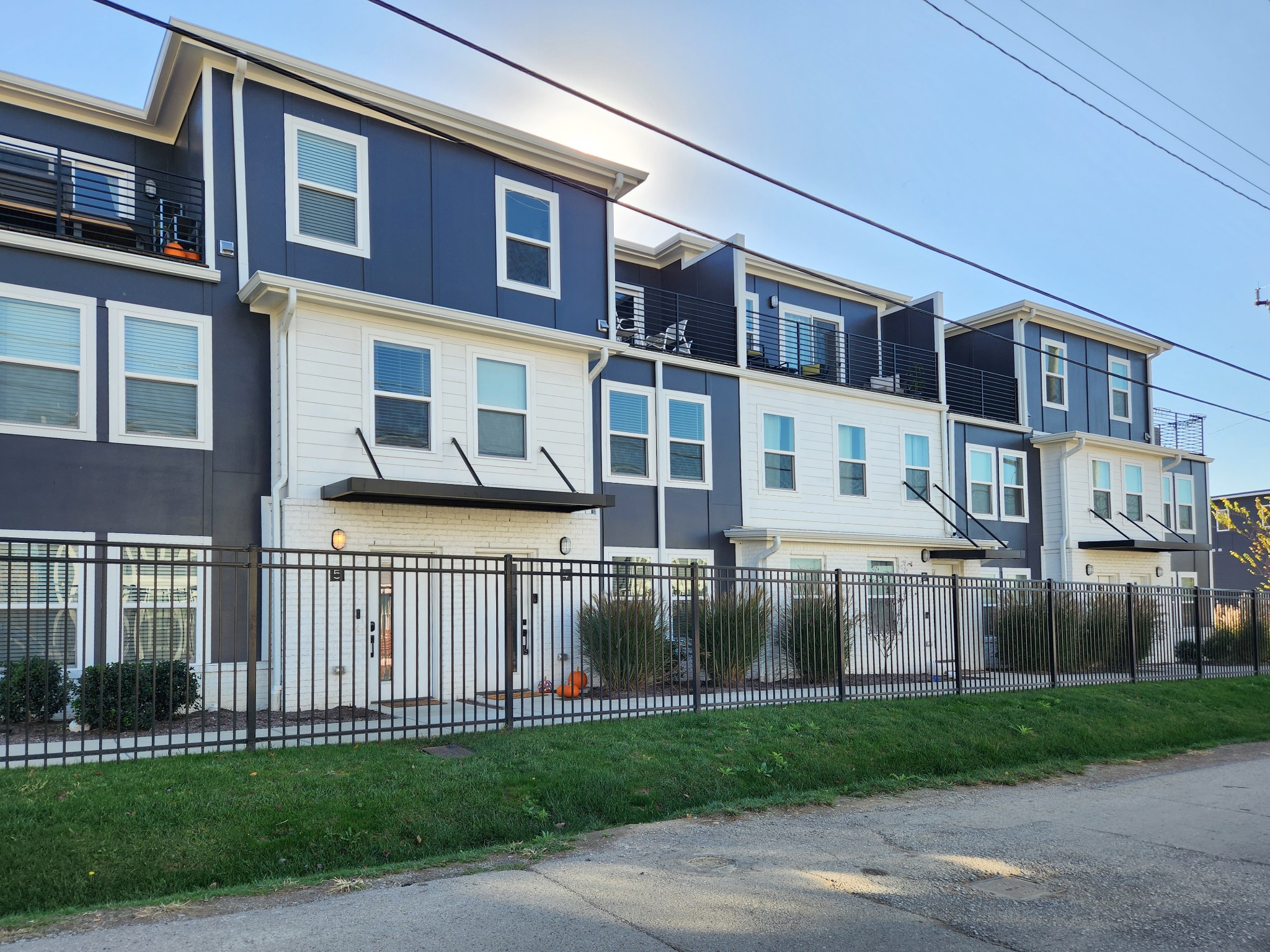 107 Queen Ave Property Photo 18