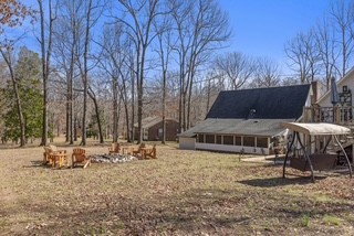 1051 Alex Dr Property Photo 4