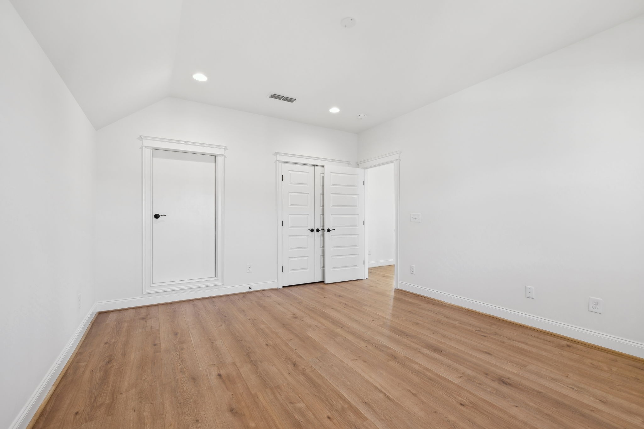 683 Nottingham Ave Property Photo 41
