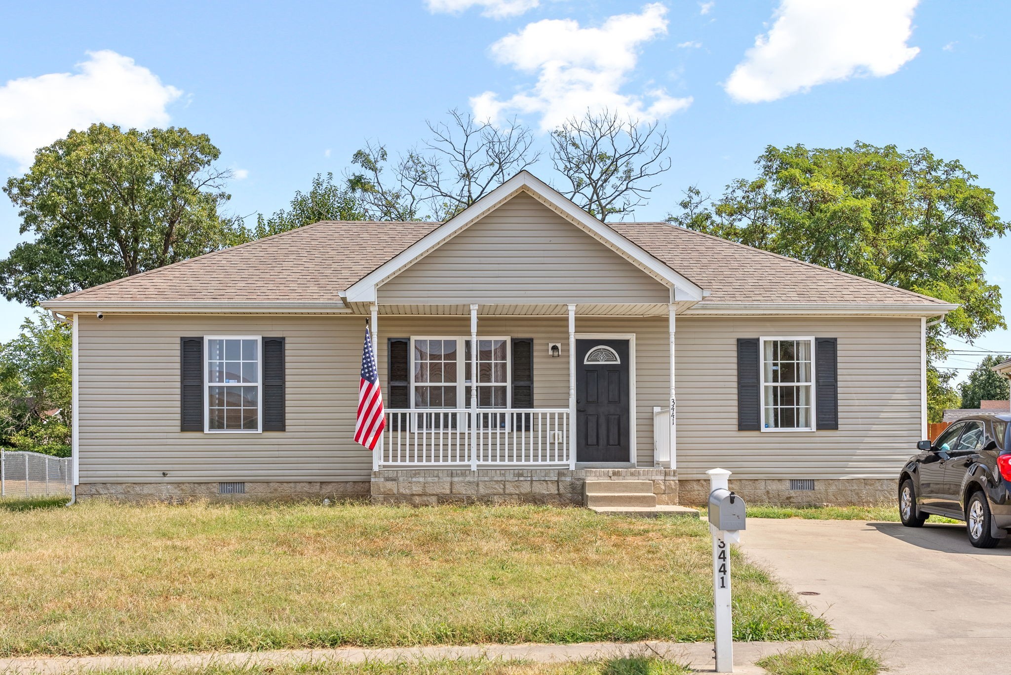 3441 Foxrun Ln Property Photo 1