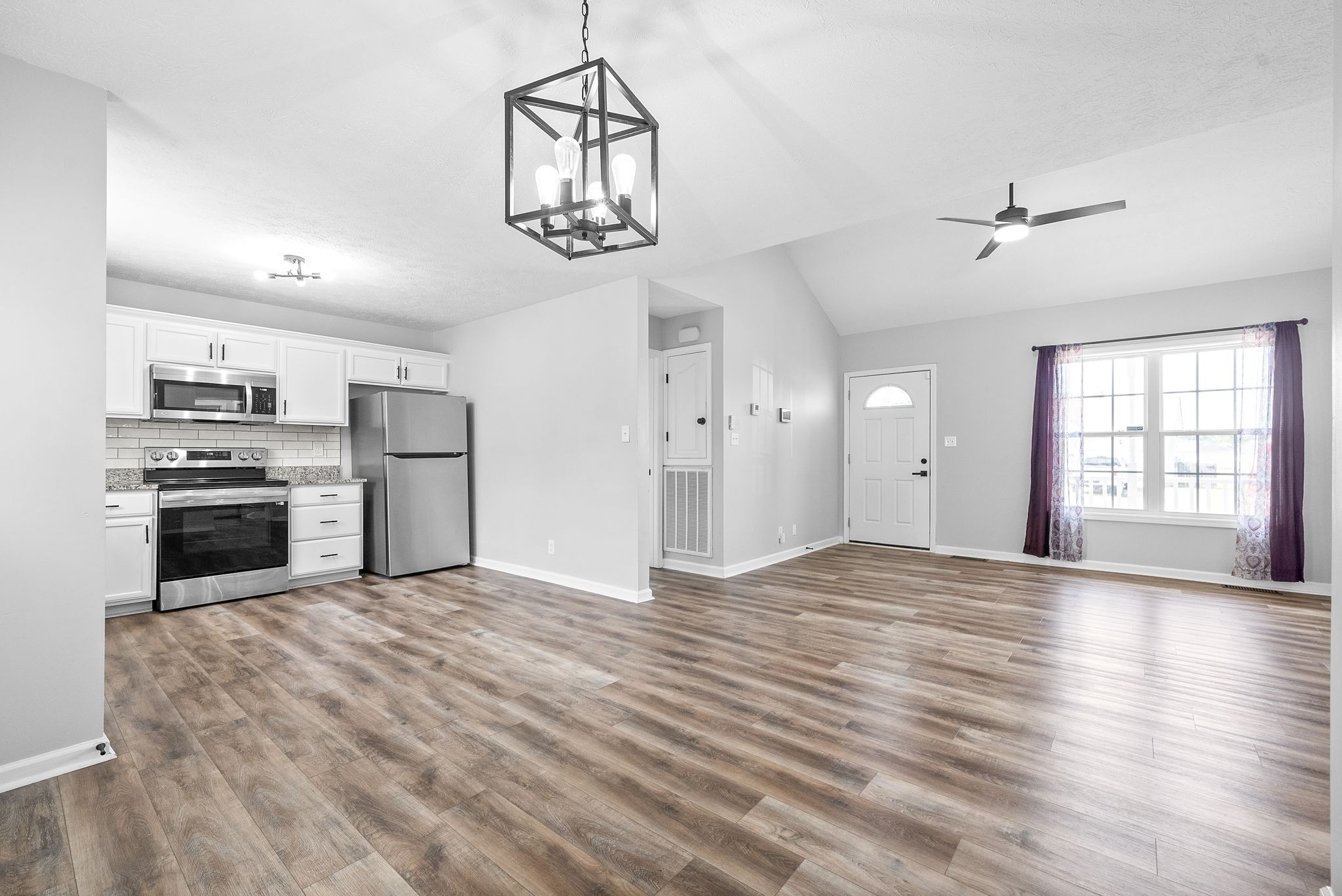 3441 Foxrun Ln Property Photo 9