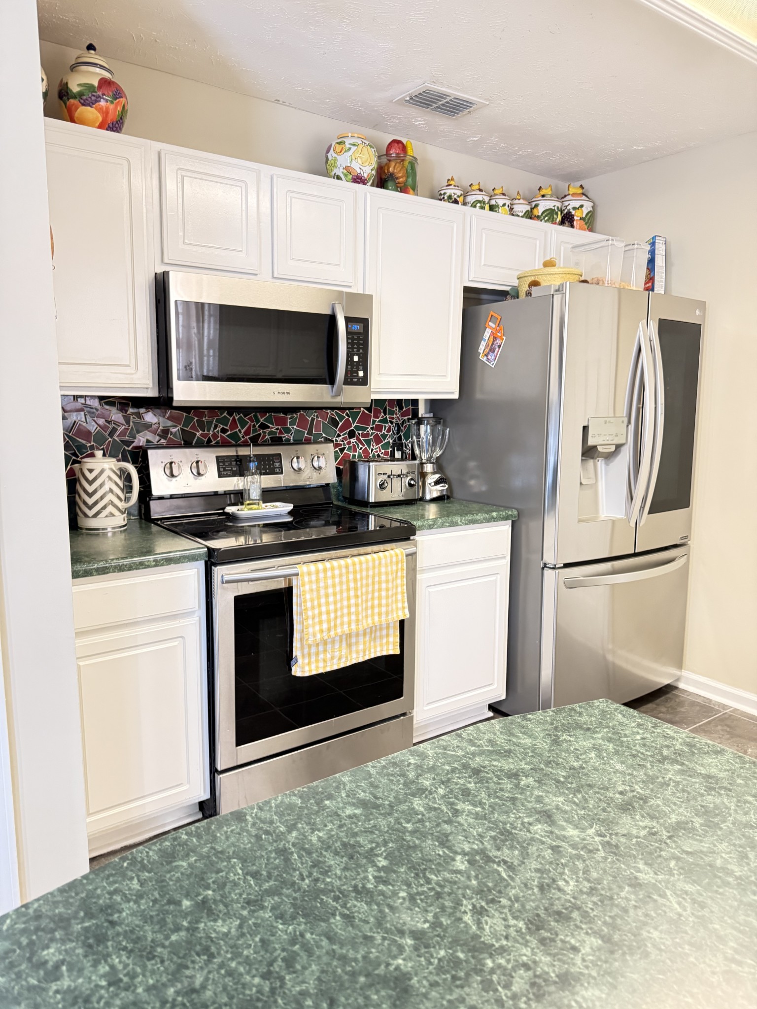 4800 Hickory Way Property Photo 4