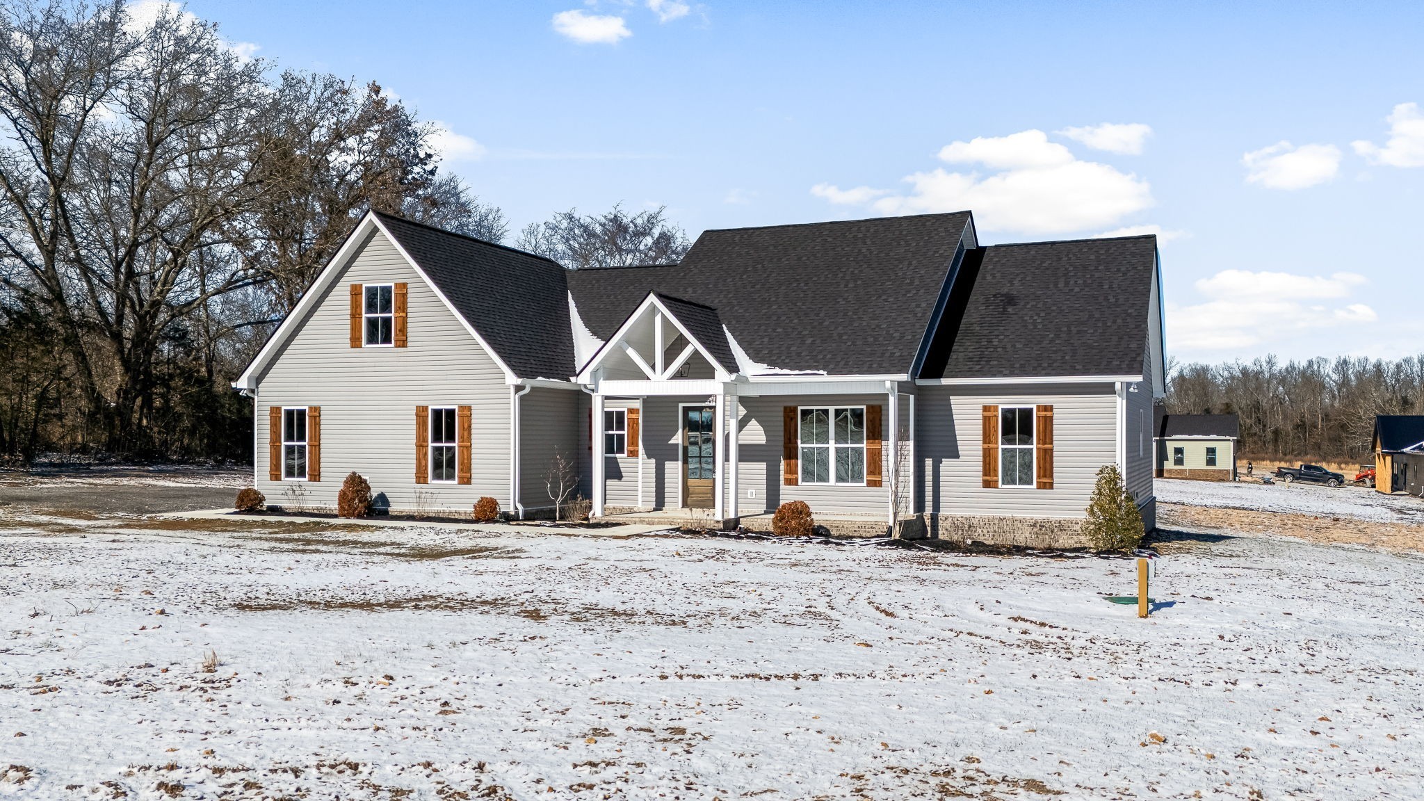 3868 Hollow Springs Rd Property Photo