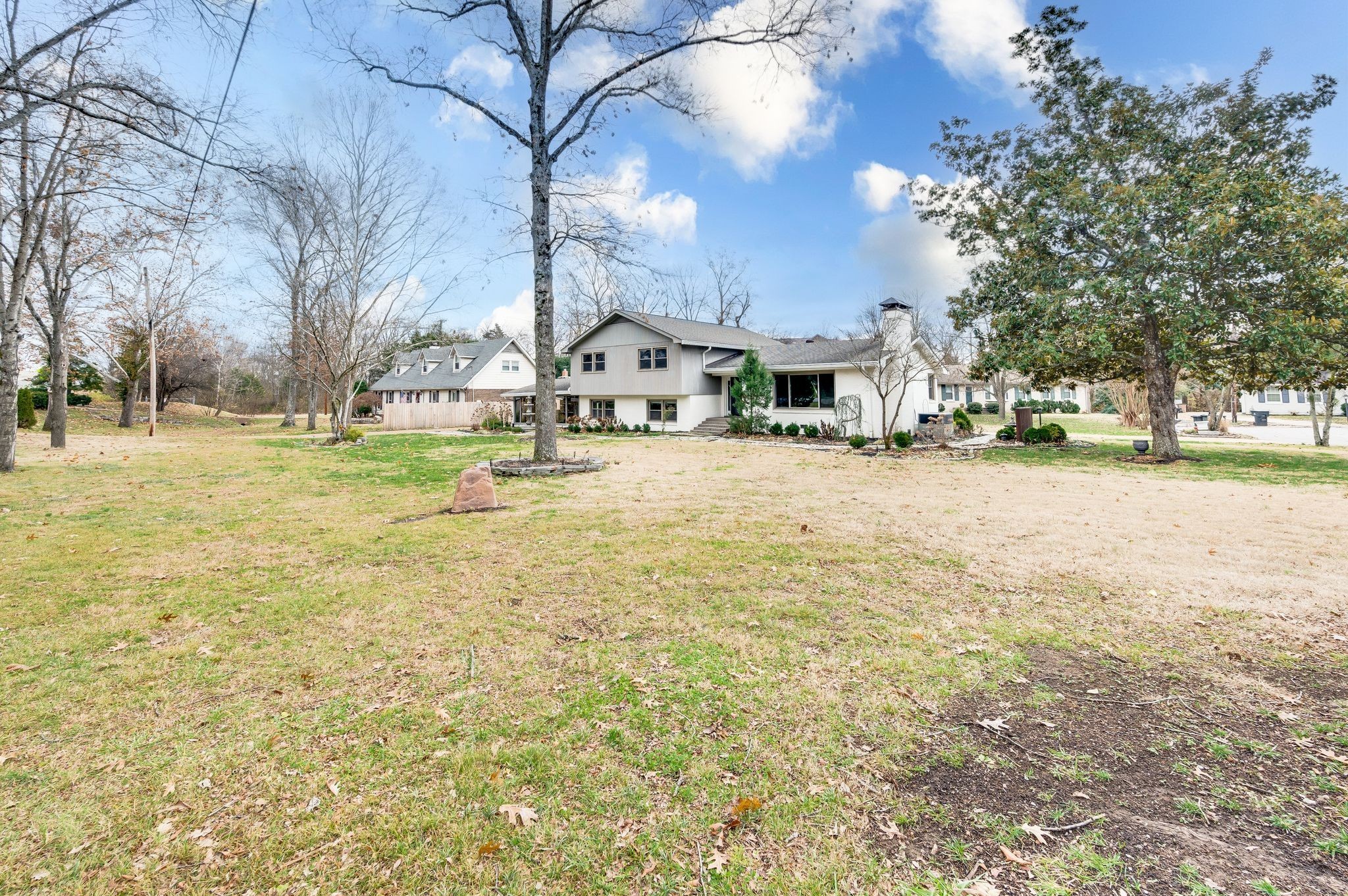 6207 Harding Pike Property Photo 8