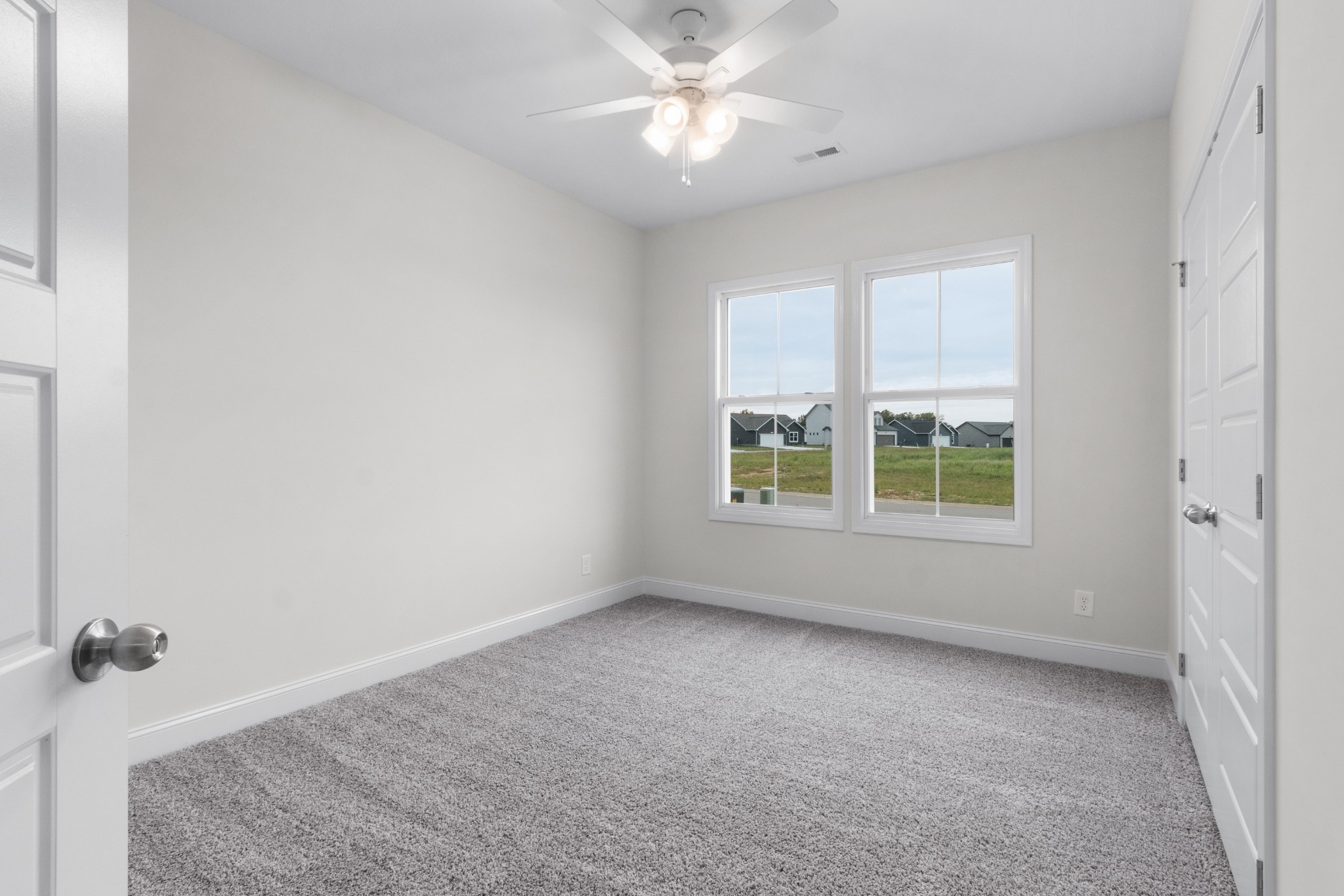 401 Galway Dr Property Photo 19
