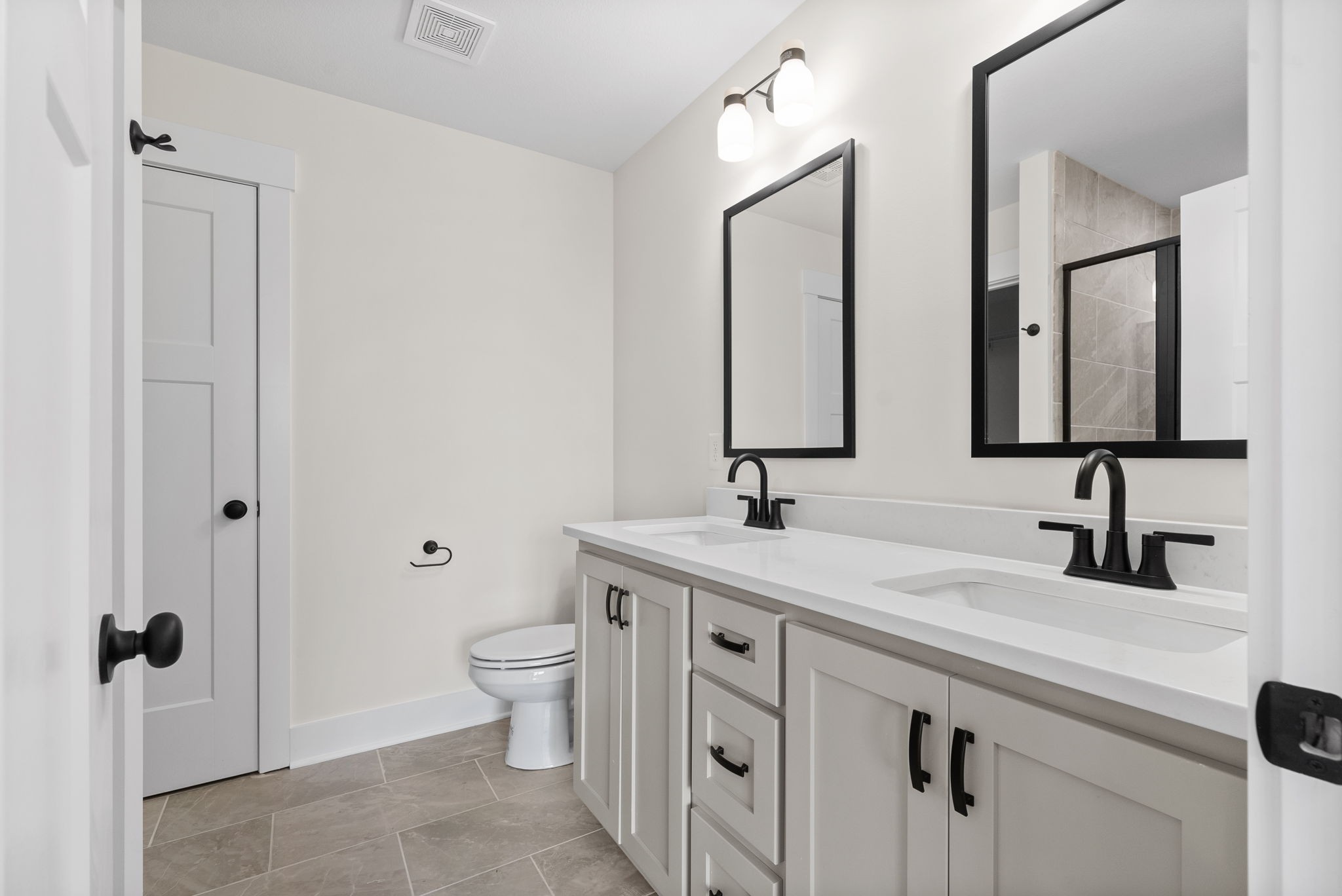 1569 Collins View Way Property Photo 22