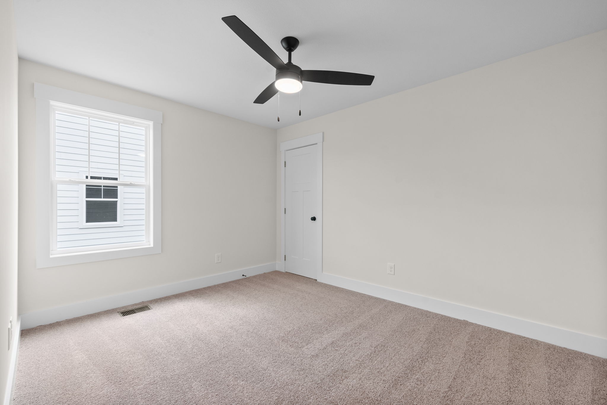 1569 Collins View Way Property Photo 28