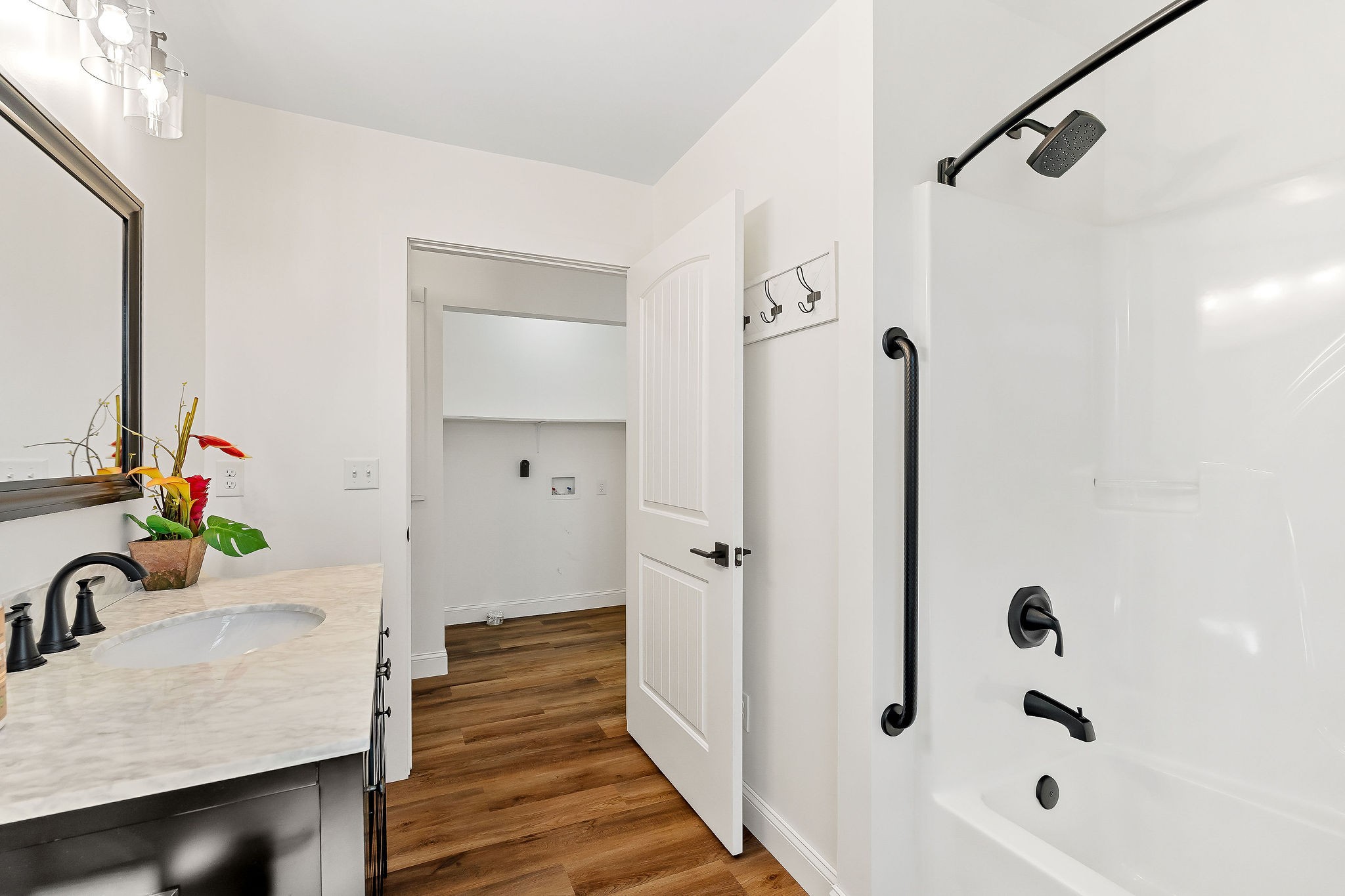 1114 Tanasi Trl Property Photo 22