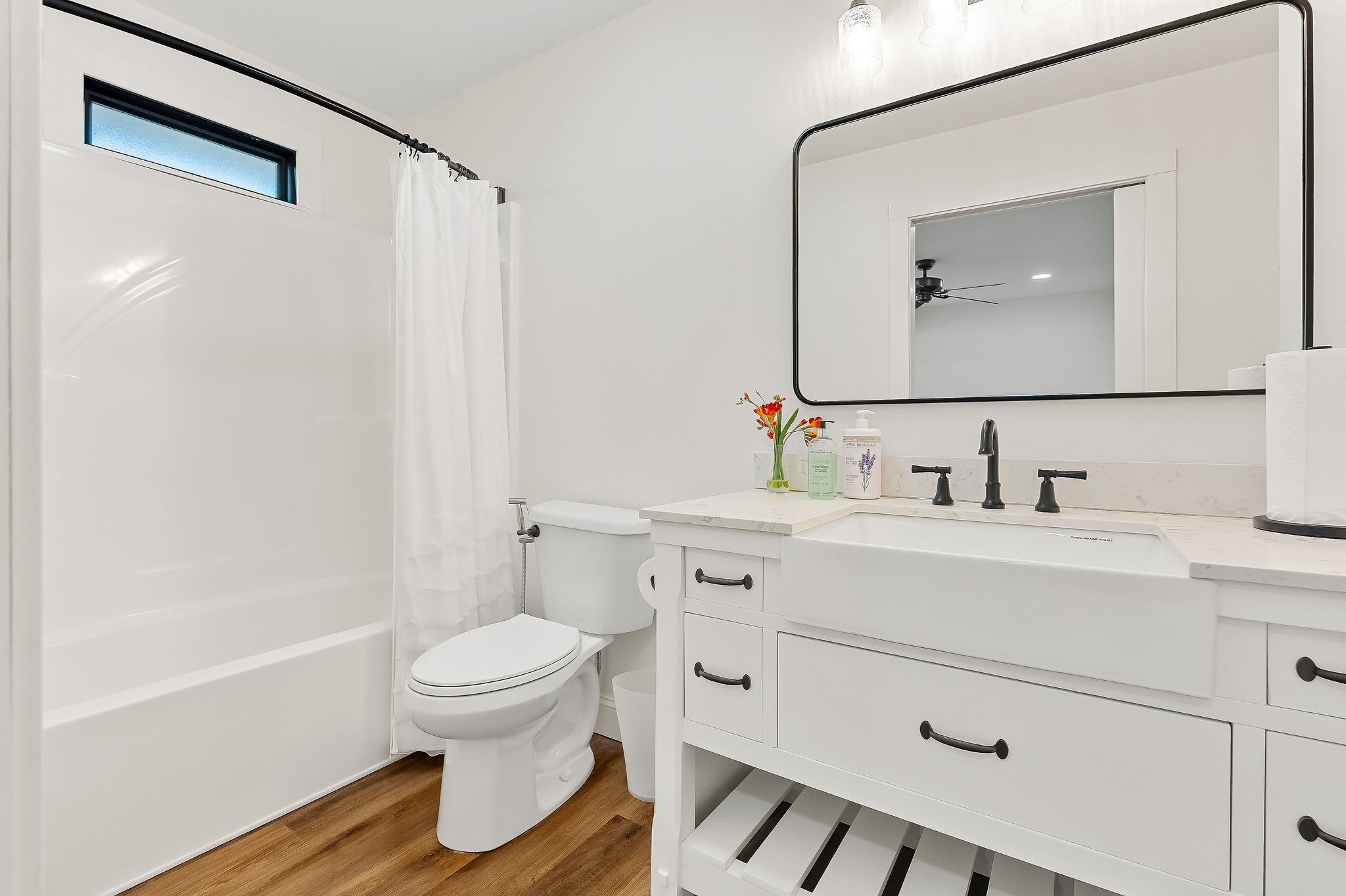 1114 Tanasi Trl Property Photo 28