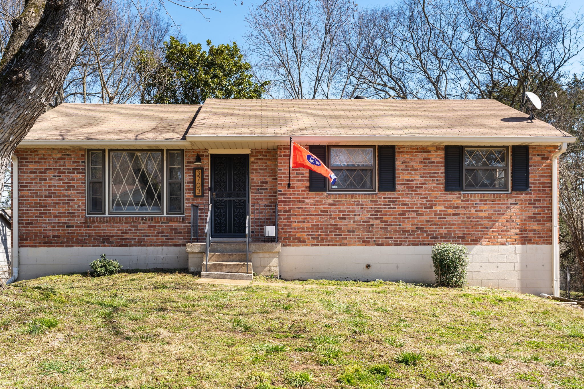3703 Valley Ridge Dr Property Photo
