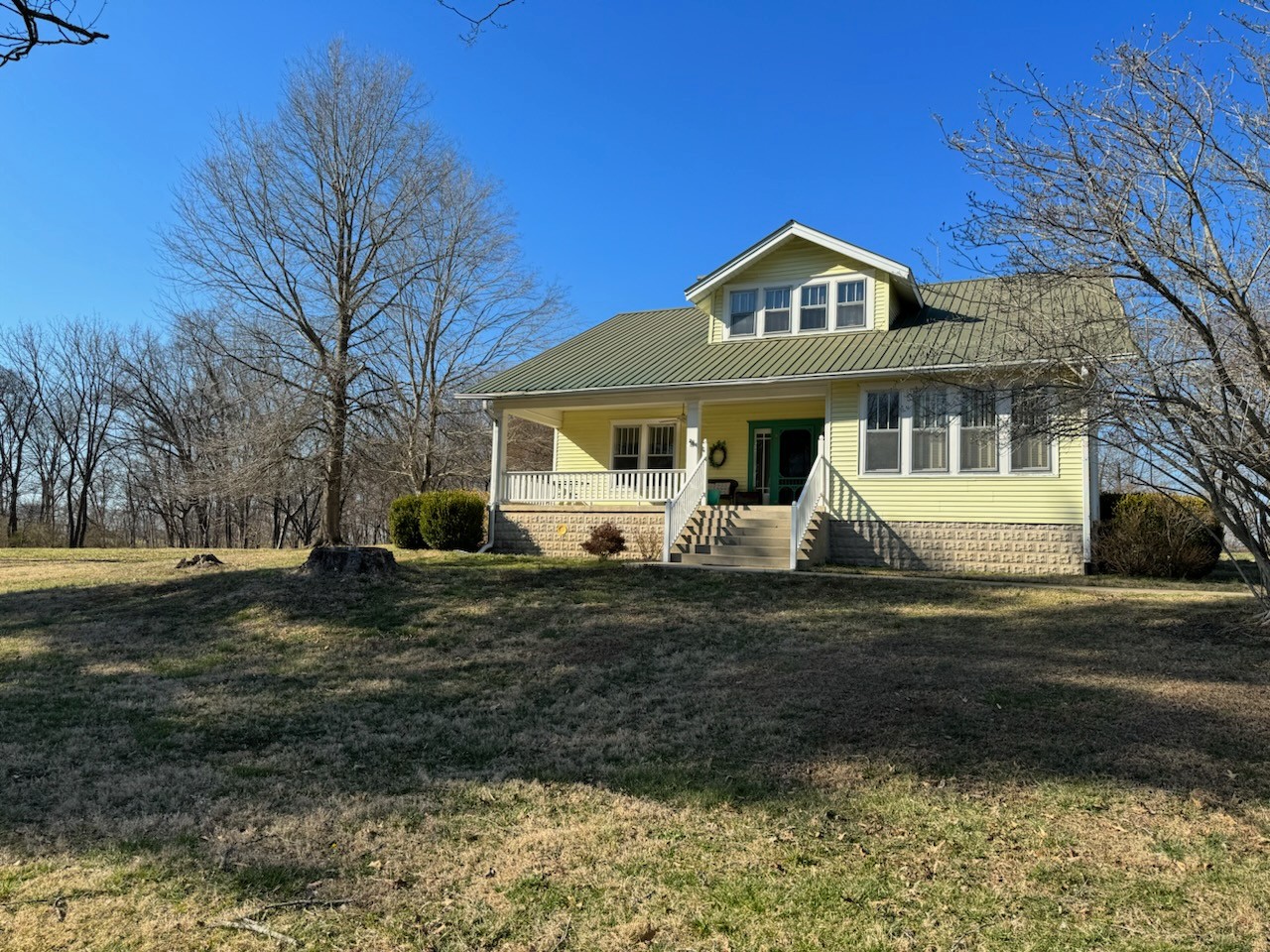 5273 New Chapel Rd Property Photo 1