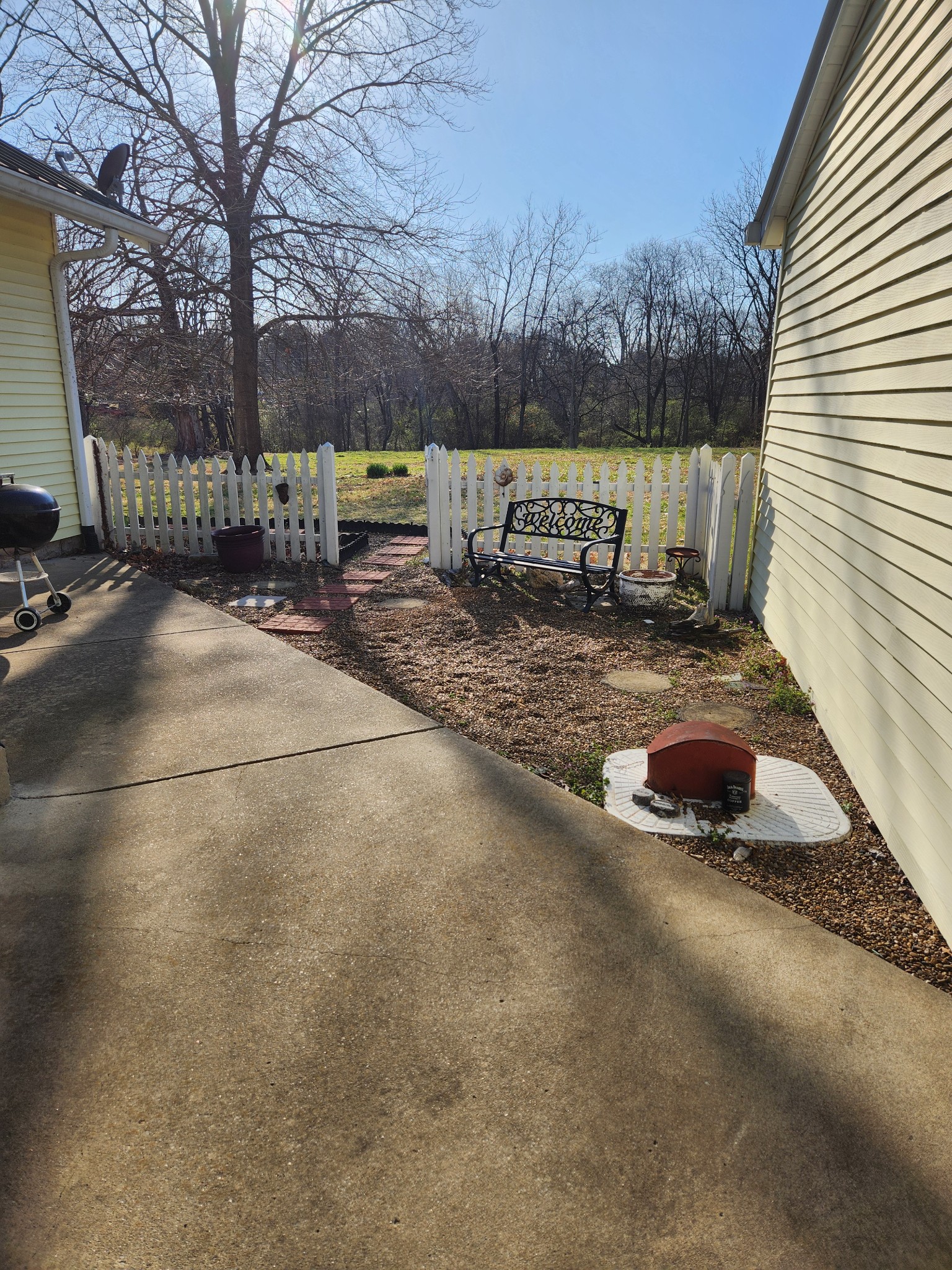 5273 New Chapel Rd Property Photo 3