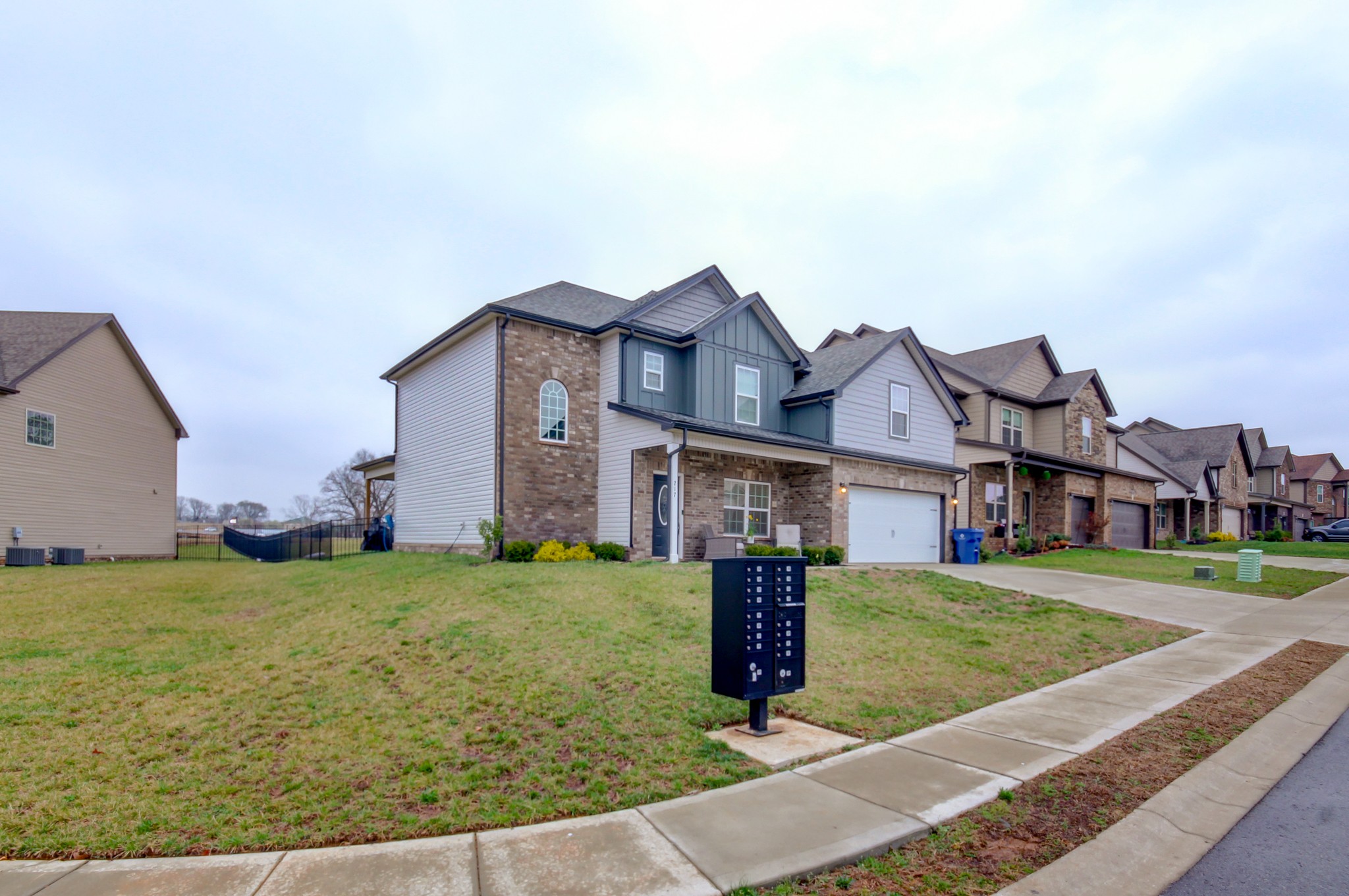217 Cooper River Way Property Photo 2