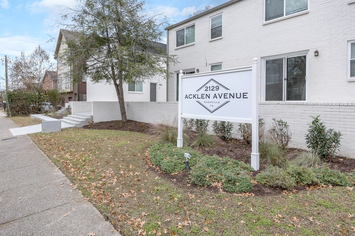 2129 Acklen Ave Property Photo 2