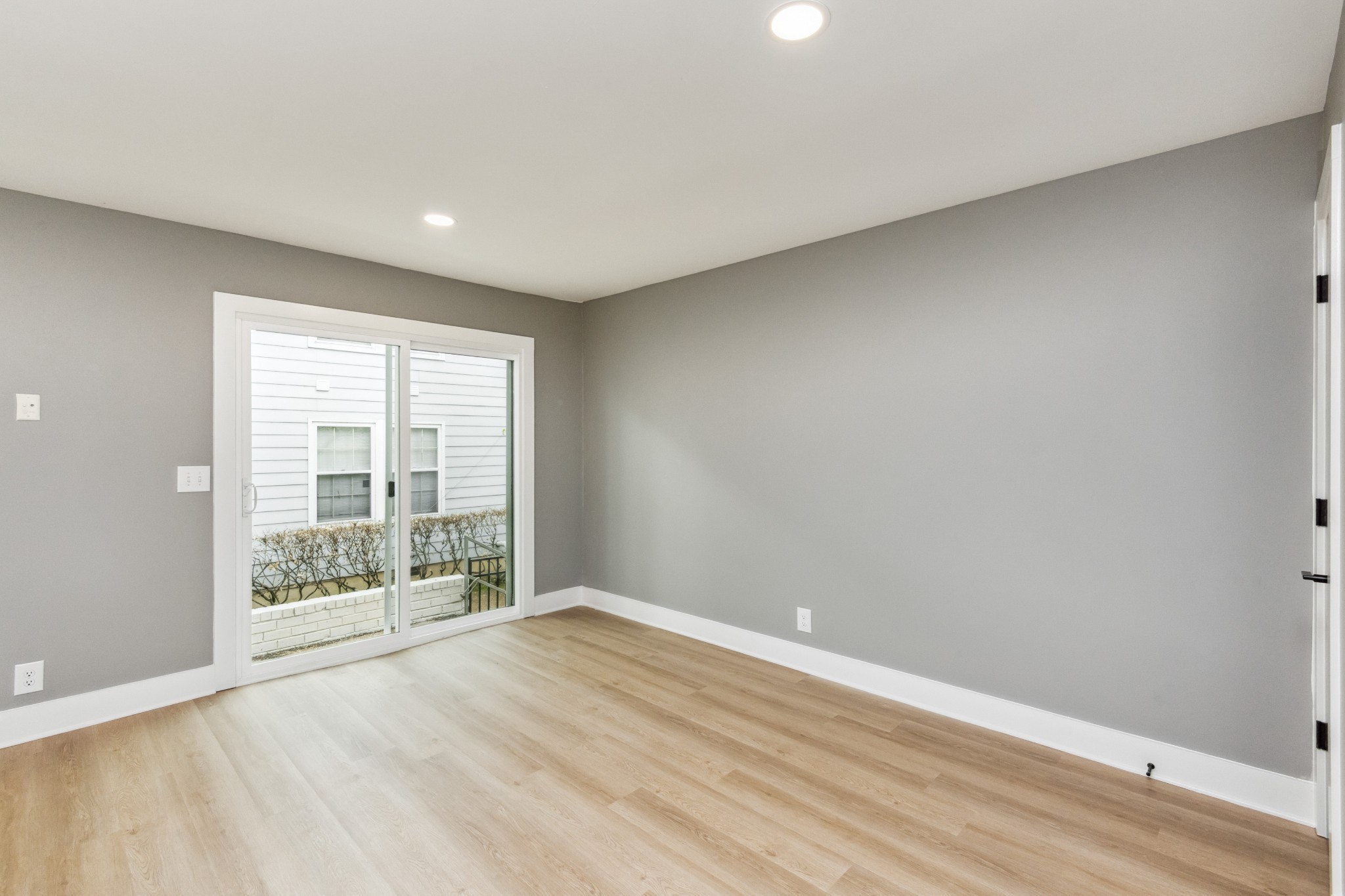 2129 Acklen Ave Property Photo 11