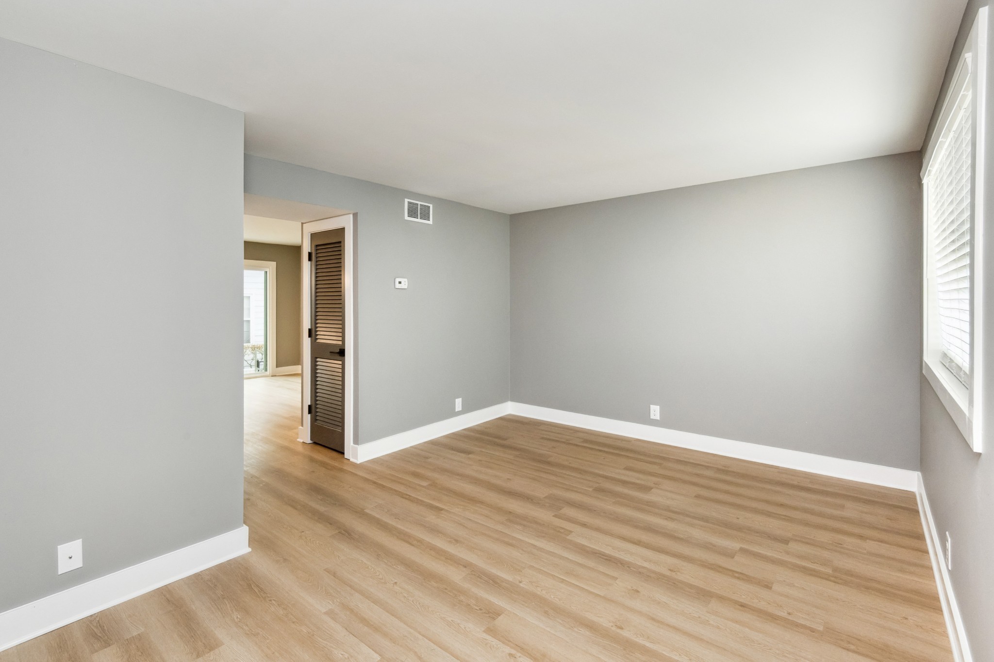 2129 Acklen Ave Property Photo 13