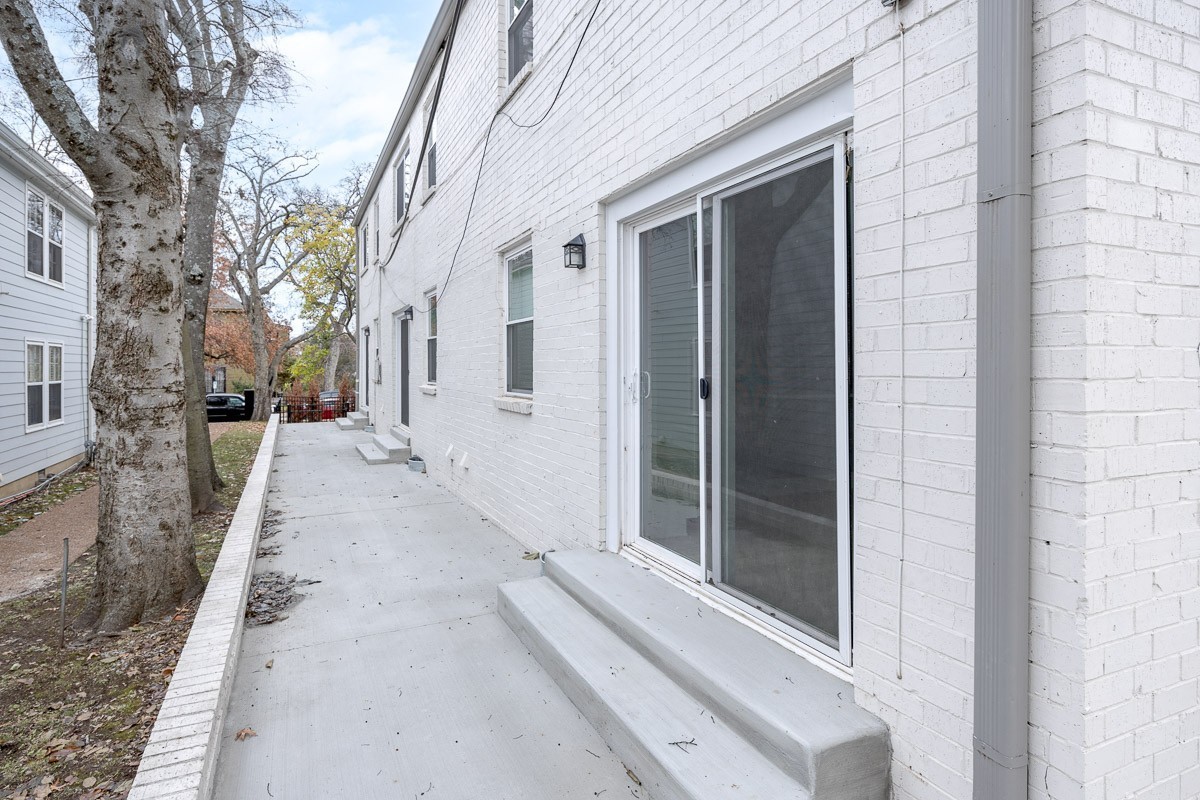2129 Acklen Ave Property Photo 28