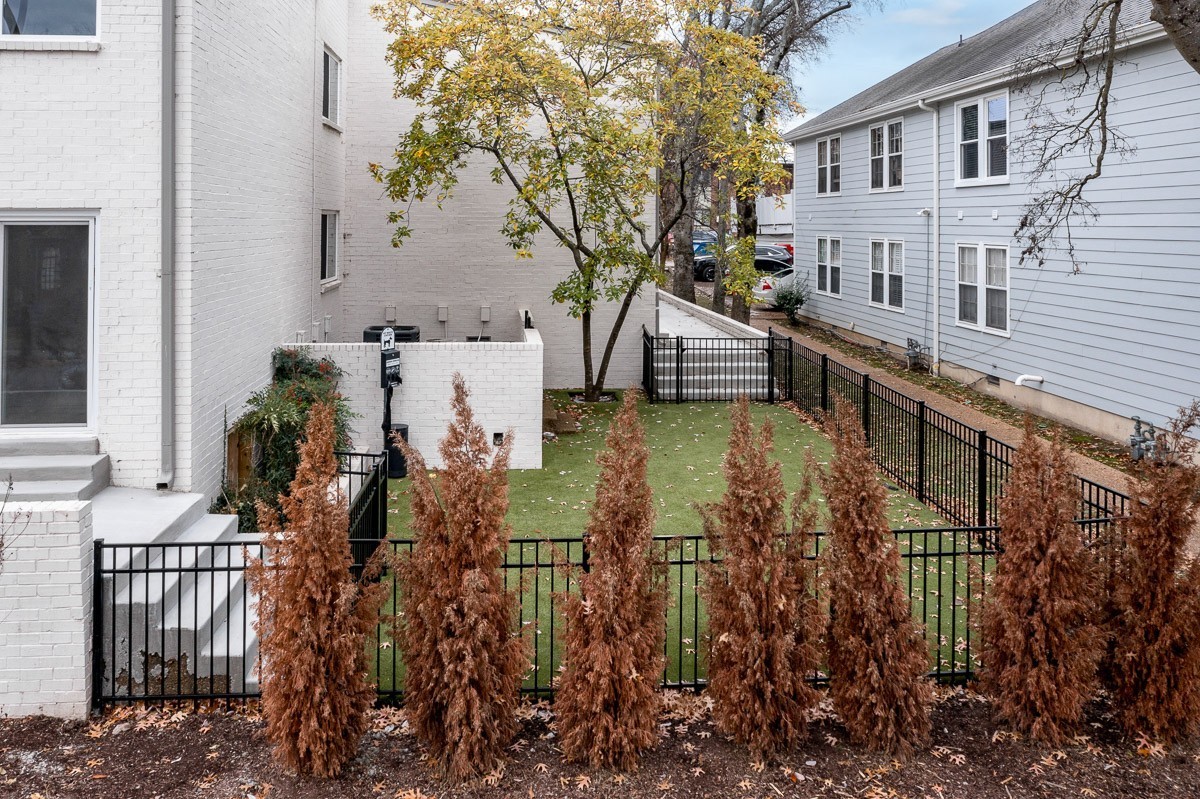 2129 Acklen Ave Property Photo 31