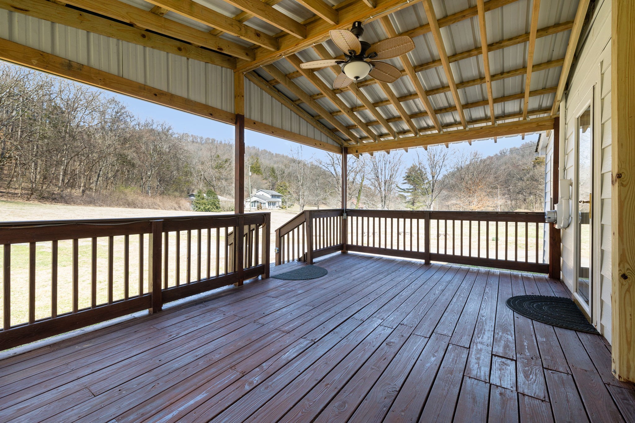 941 Hitt Ln Property Photo 13