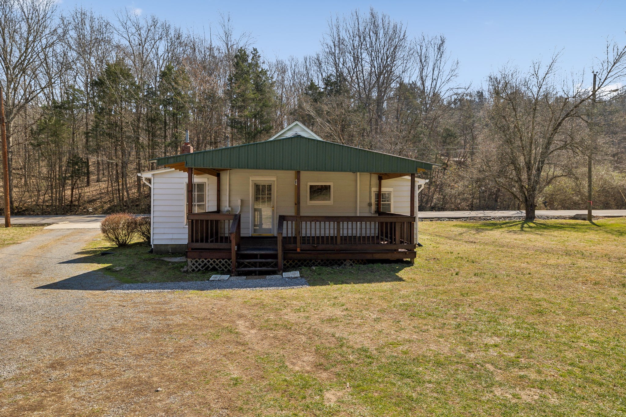 941 Hitt Ln Property Photo 16