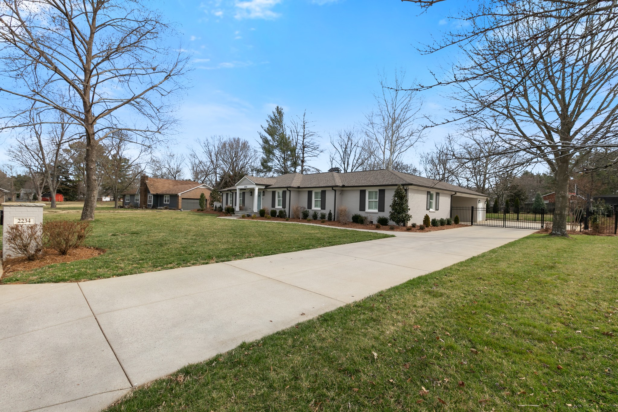 2234 Regal Ct Property Photo 7