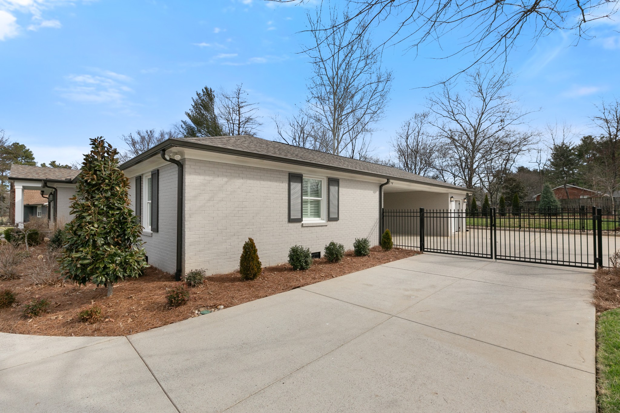 2234 Regal Ct Property Photo 9