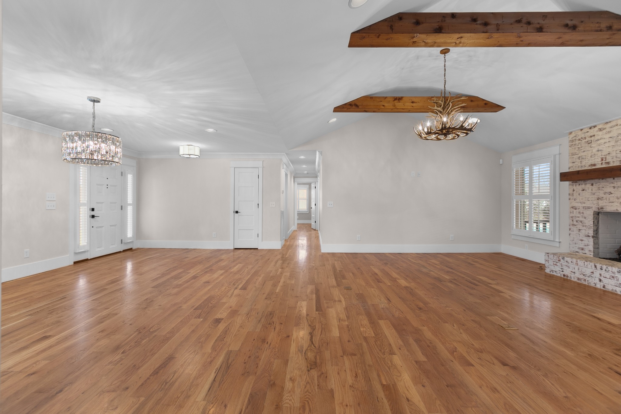 2234 Regal Ct Property Photo 12