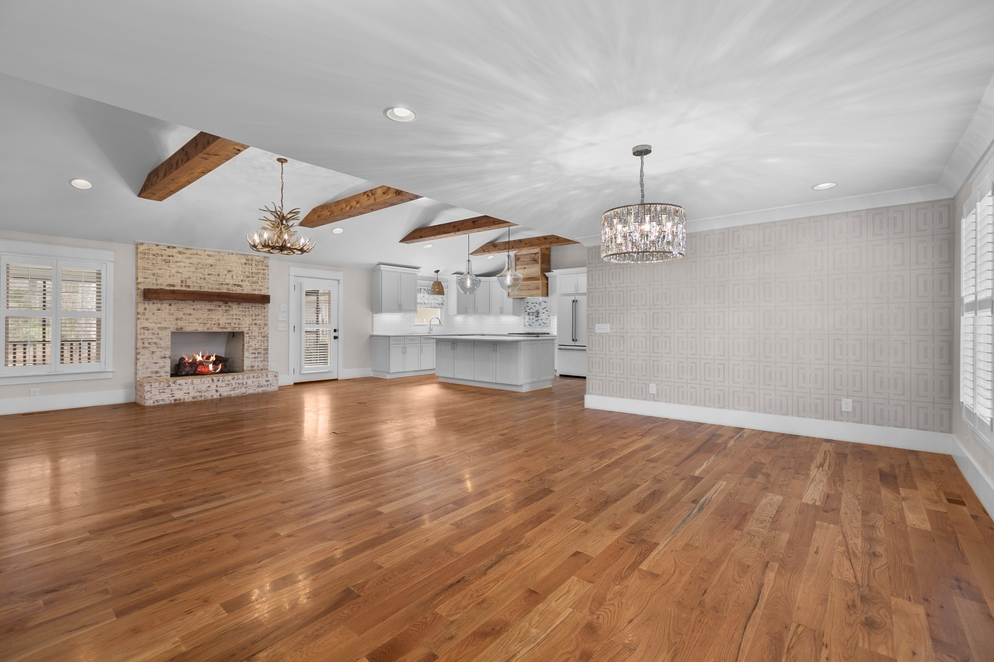 2234 Regal Ct Property Photo 14