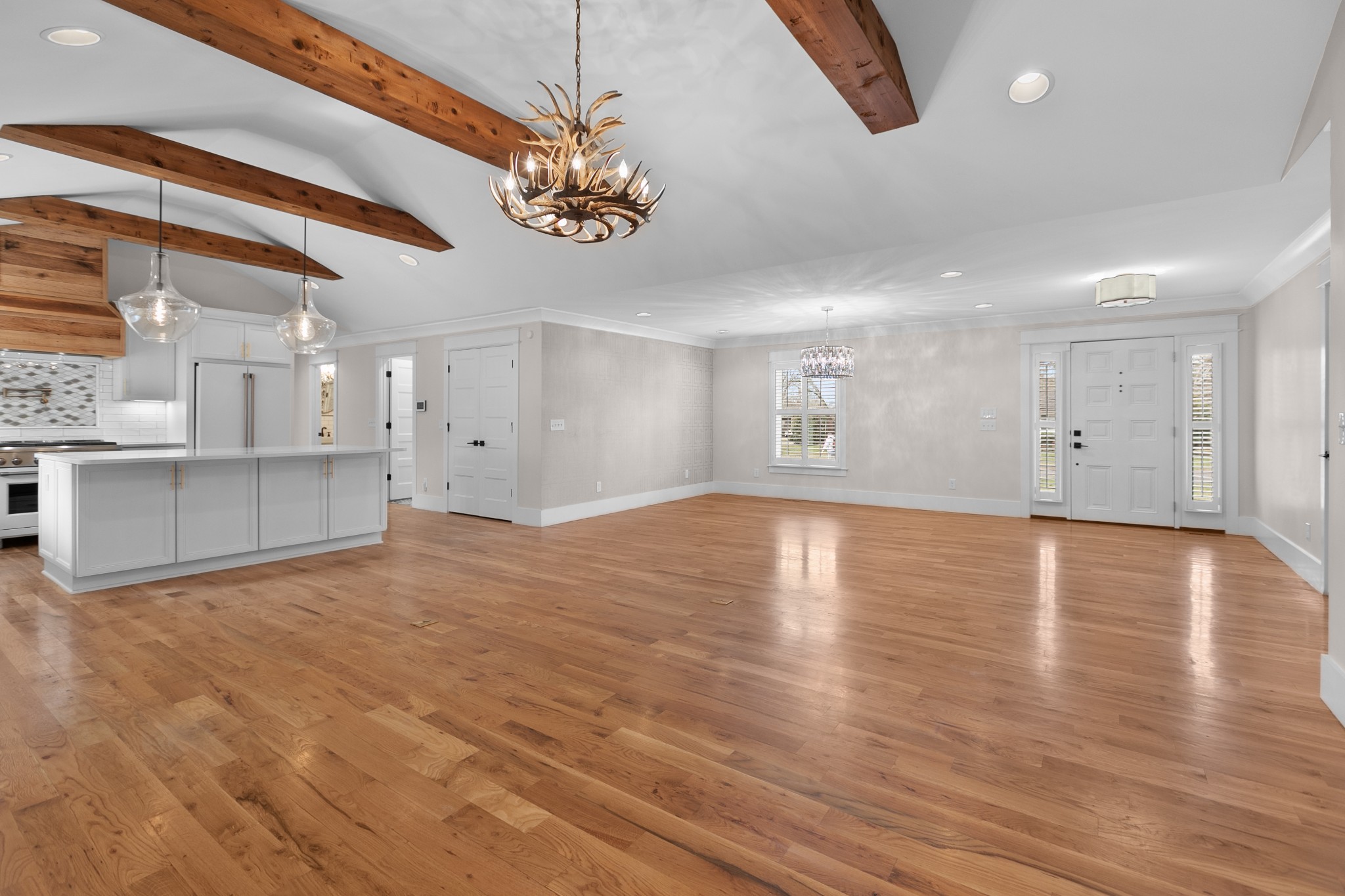 2234 Regal Ct Property Photo 18