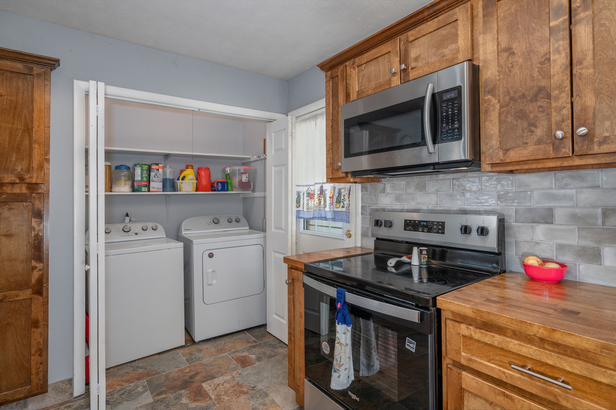 4608 Arapaho Ct Property Photo 9
