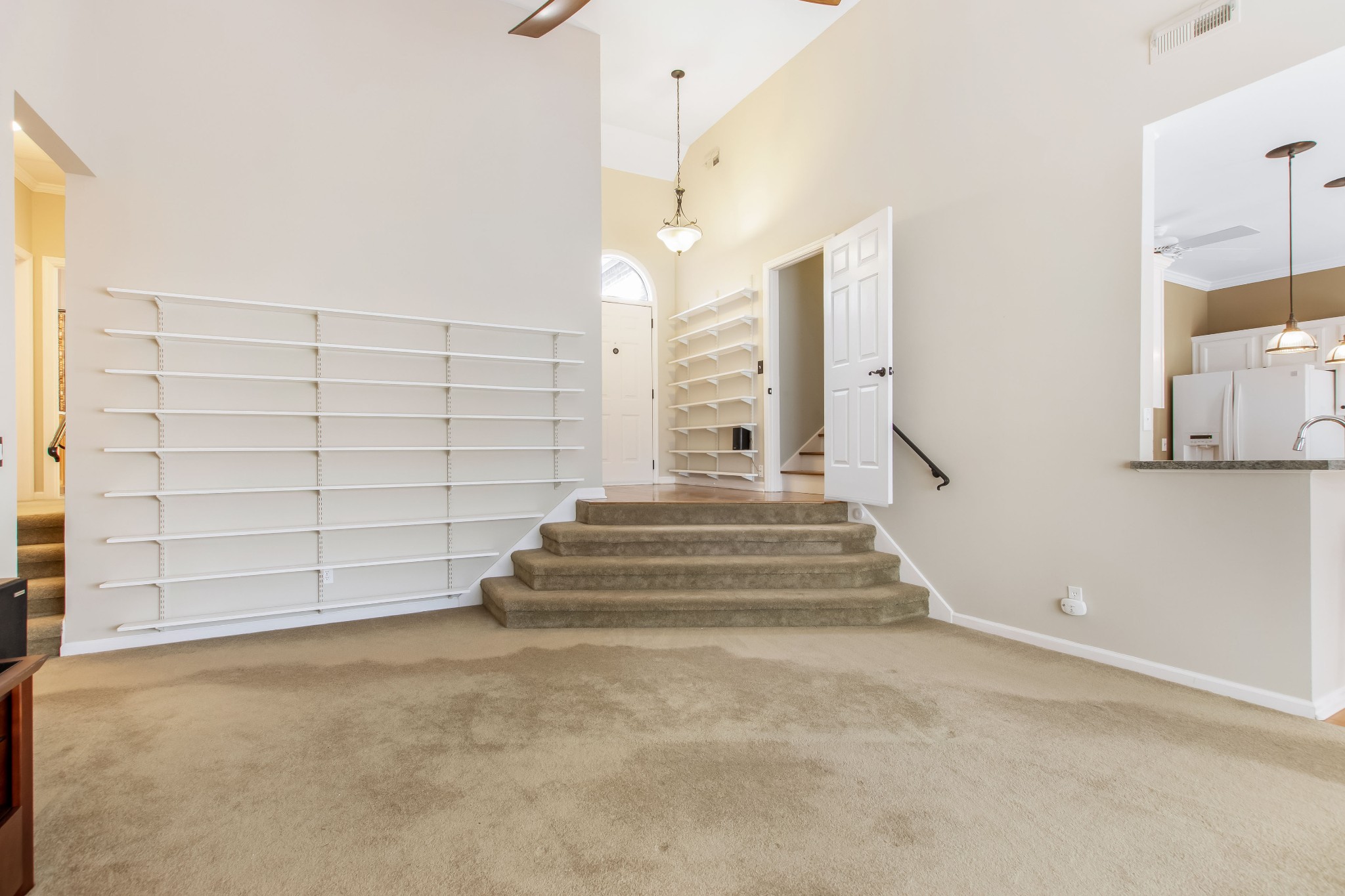 1105 Elmshade Ct Property Photo 6