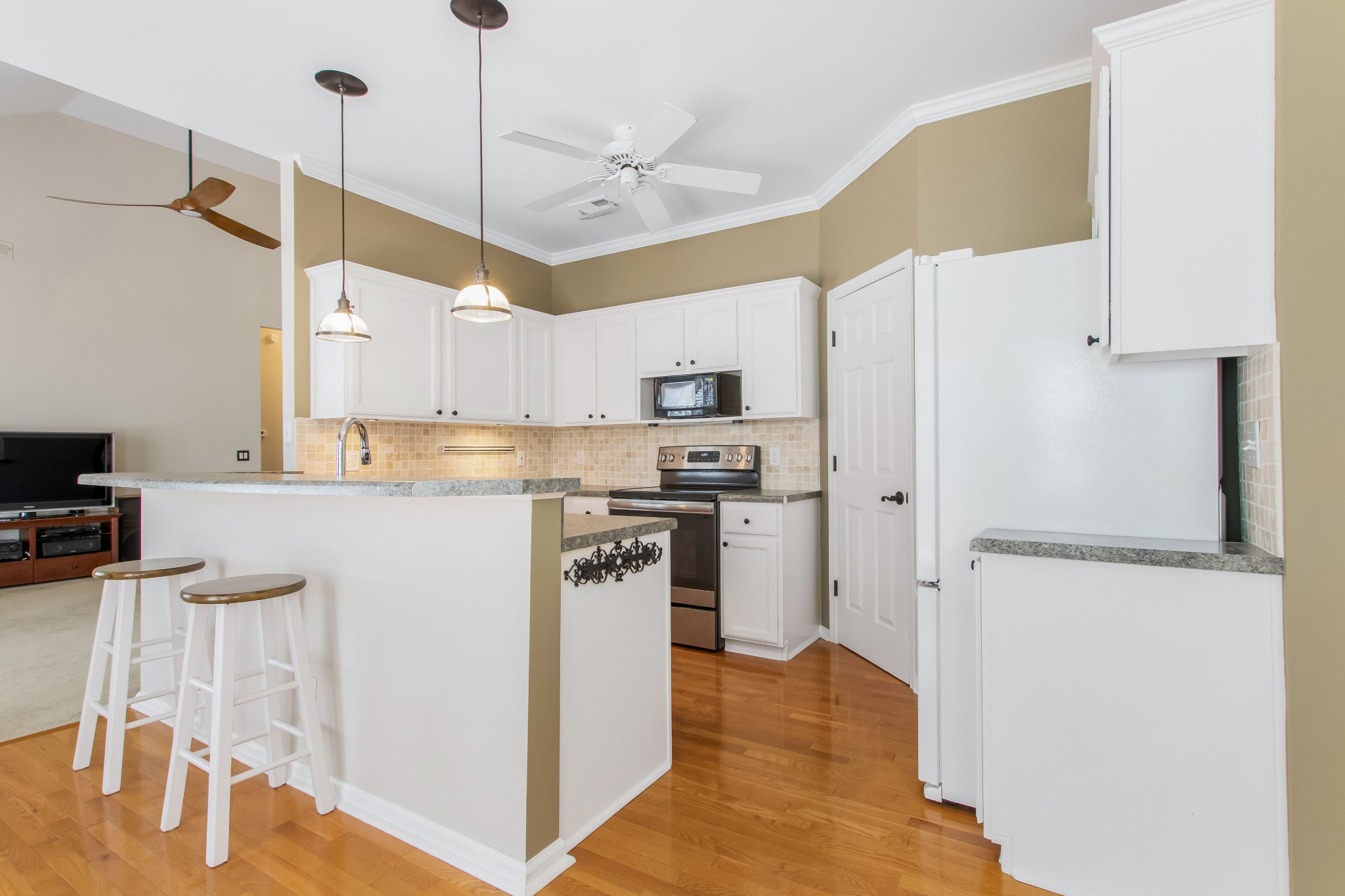 1105 Elmshade Ct Property Photo 10