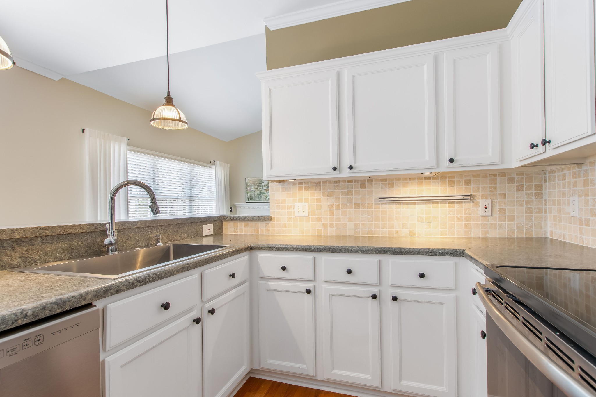 1105 Elmshade Ct Property Photo 12