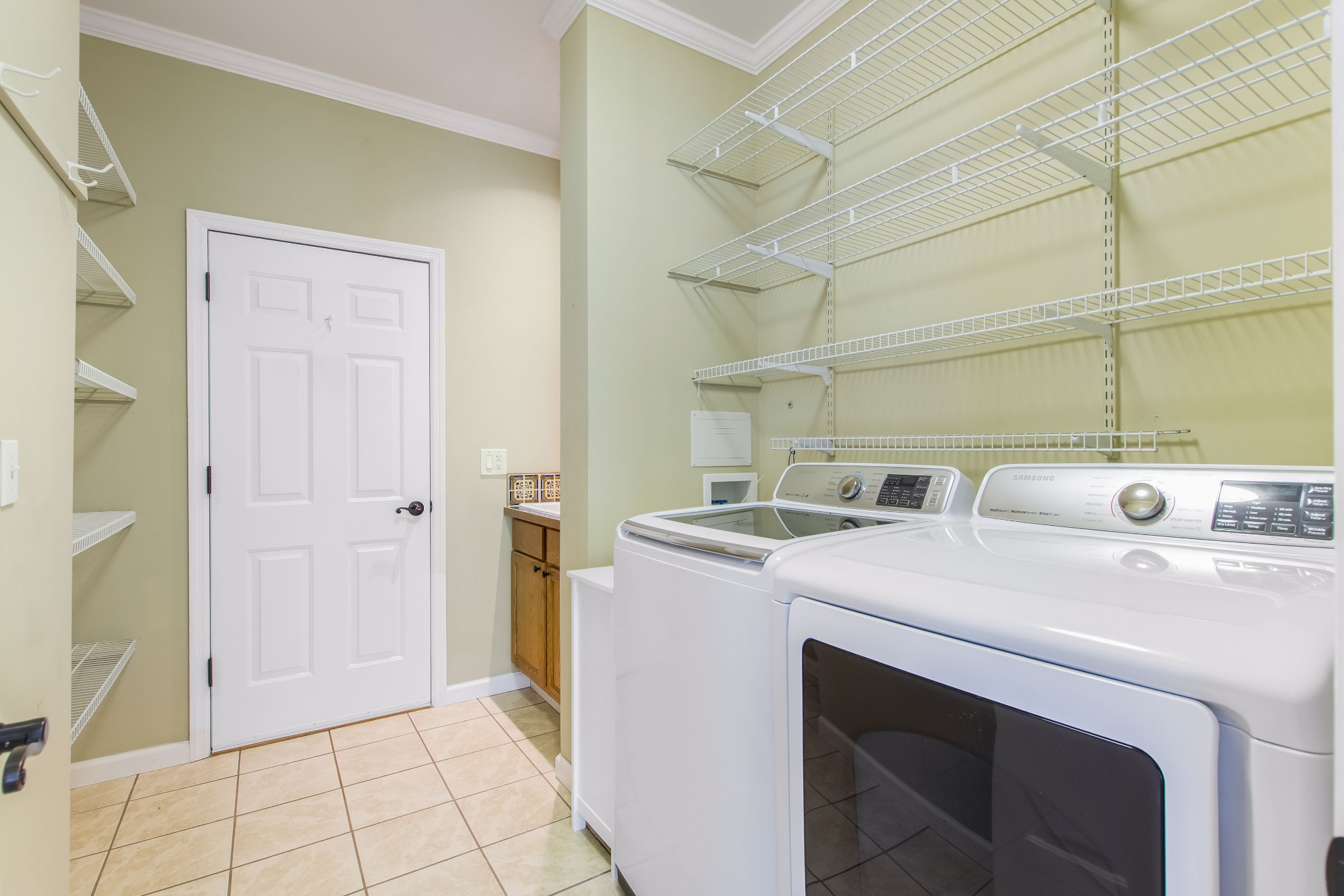 1105 Elmshade Ct Property Photo 15