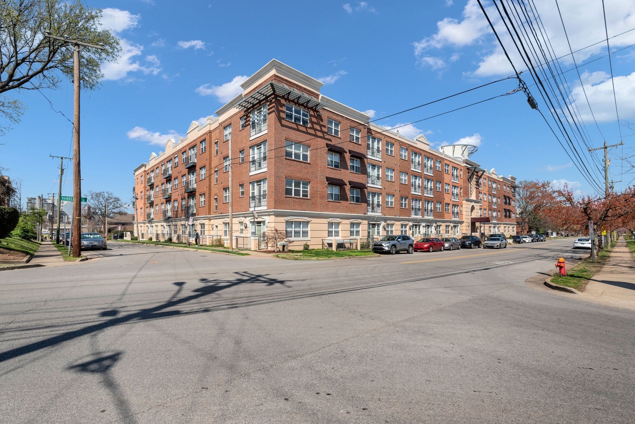 3000 Vanderbilt Pl Property Photo 1