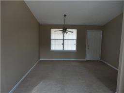 220 Mark Spitz Dr Property Photo 2
