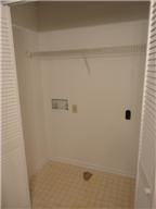 220 Mark Spitz Dr Property Photo 9