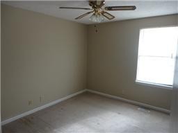 220 Mark Spitz Dr Property Photo 11