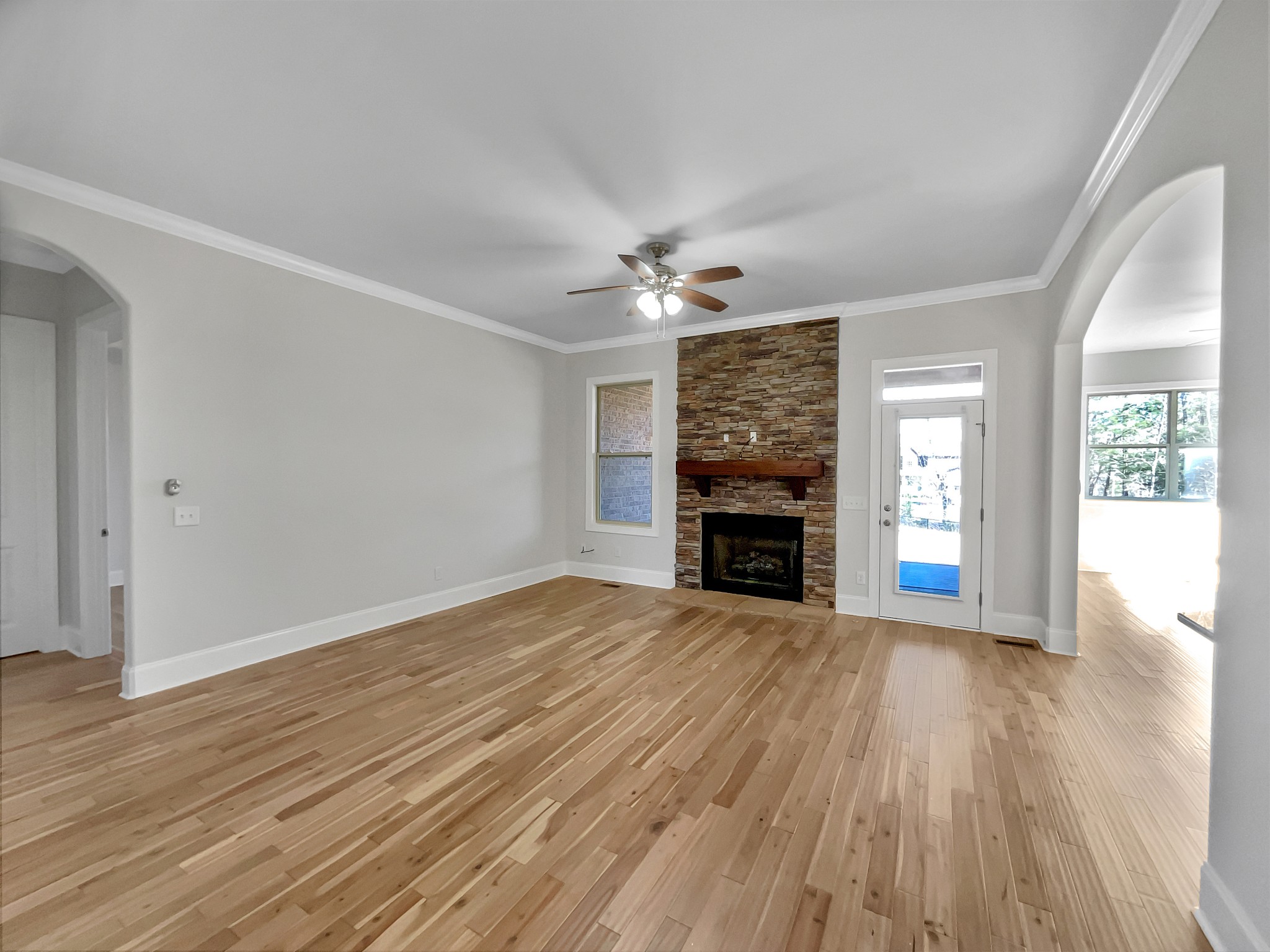 117 Holywell Ct Property Photo 4