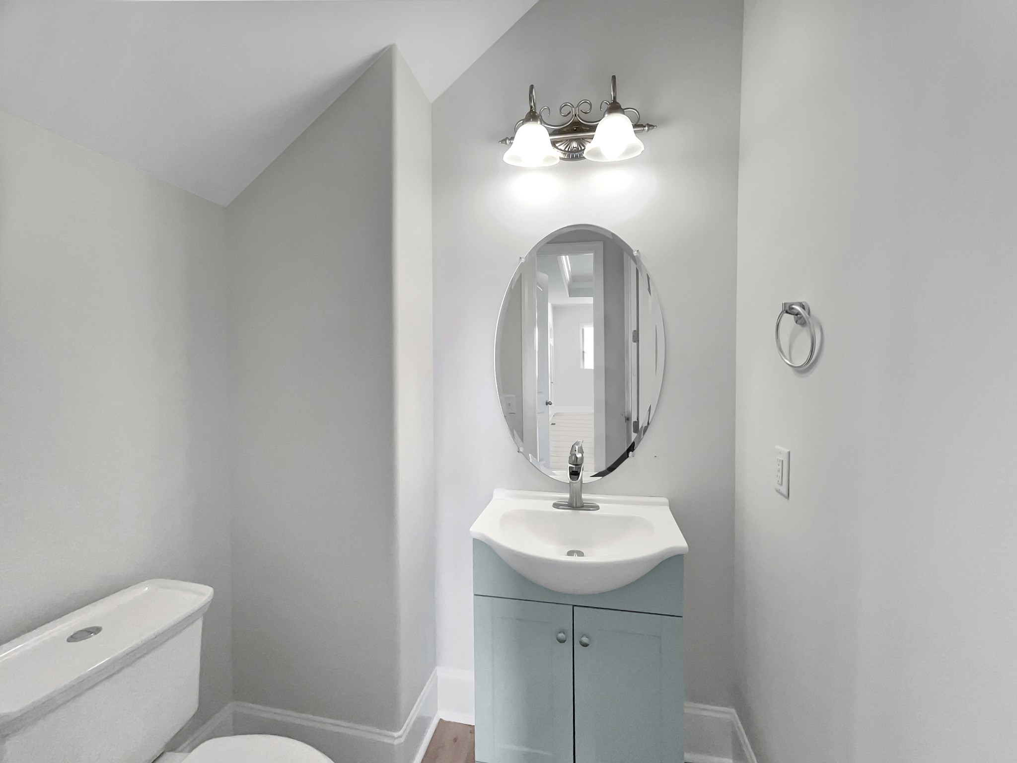 117 Holywell Ct Property Photo 17
