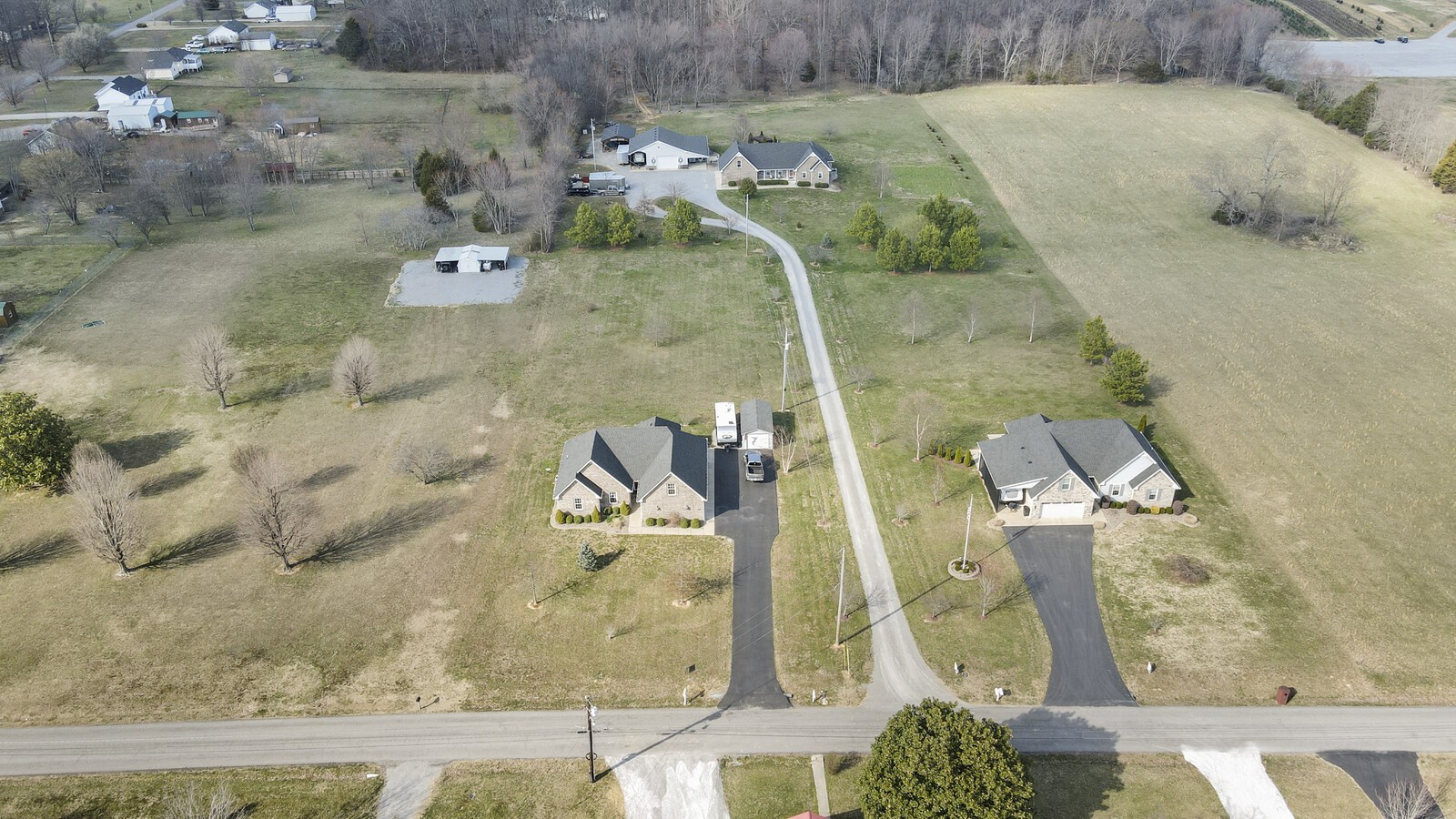 338 N Centerpoint Rd Property Photo 62